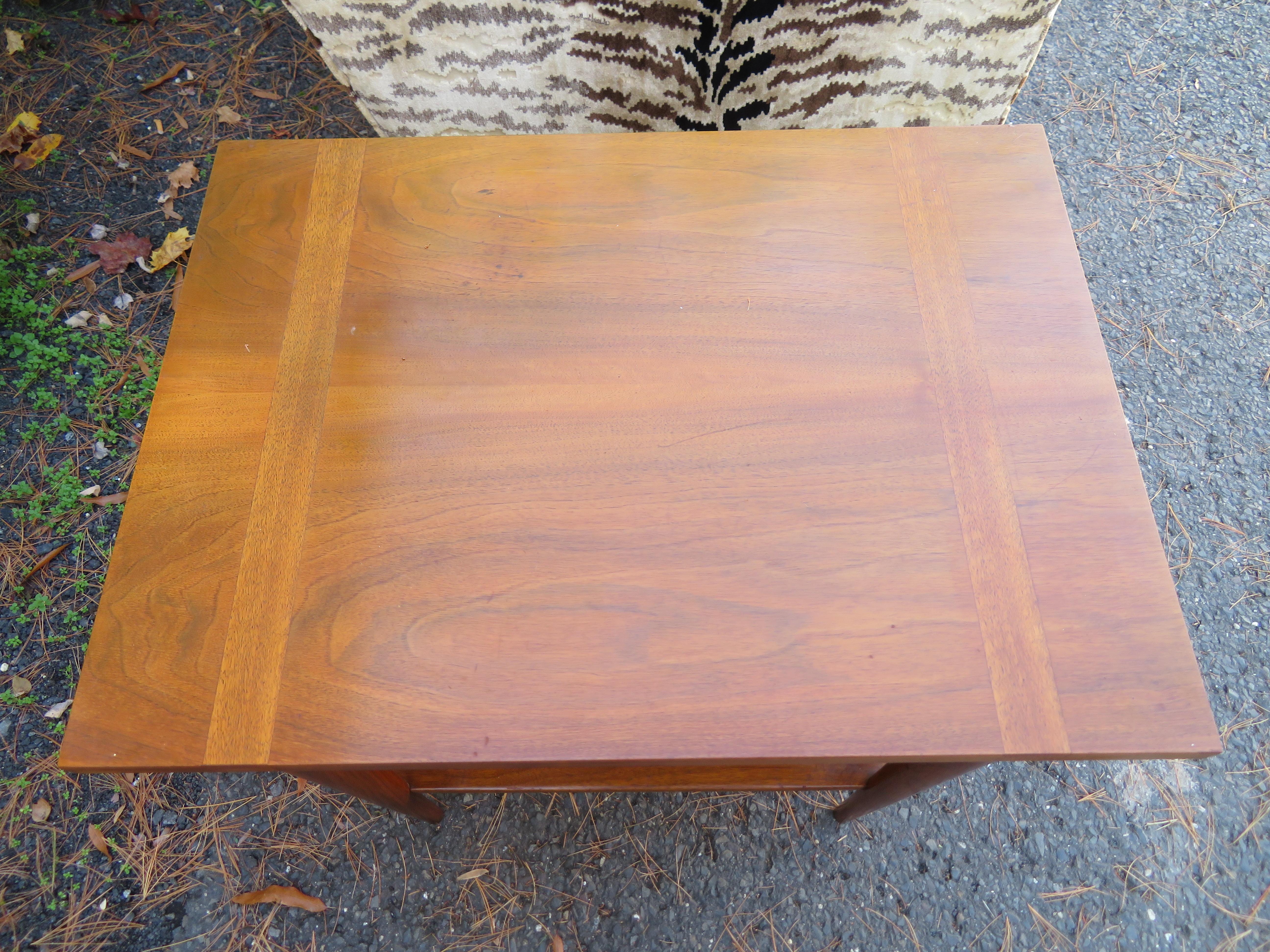 Handsome Widdicomb Two-Tier Walnut and Cane Side Table Mid-Century In Good Condition In Pemberton, NJ