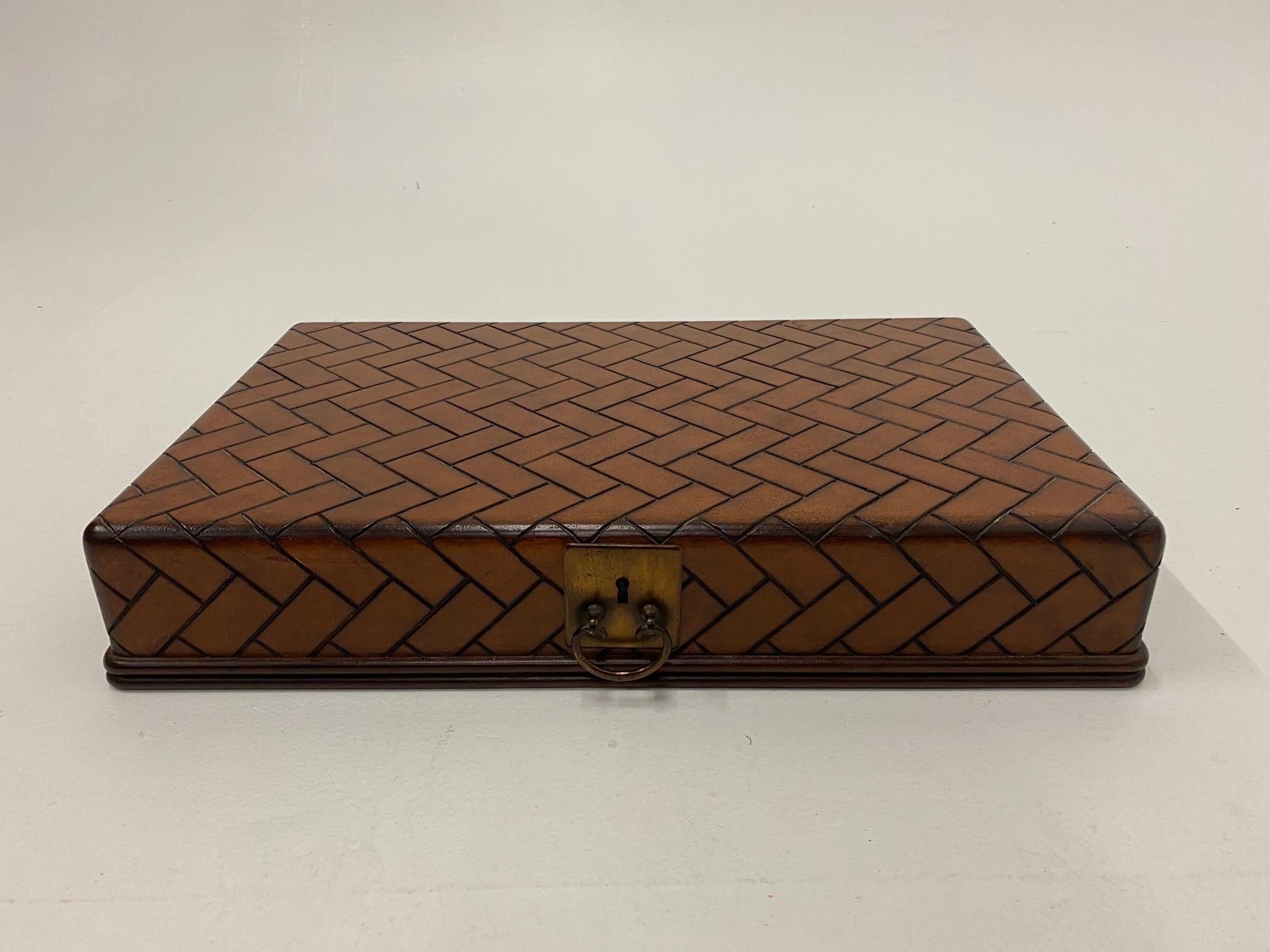 Handsome Woven Wooden Box on Bamboo Stand End Table 4