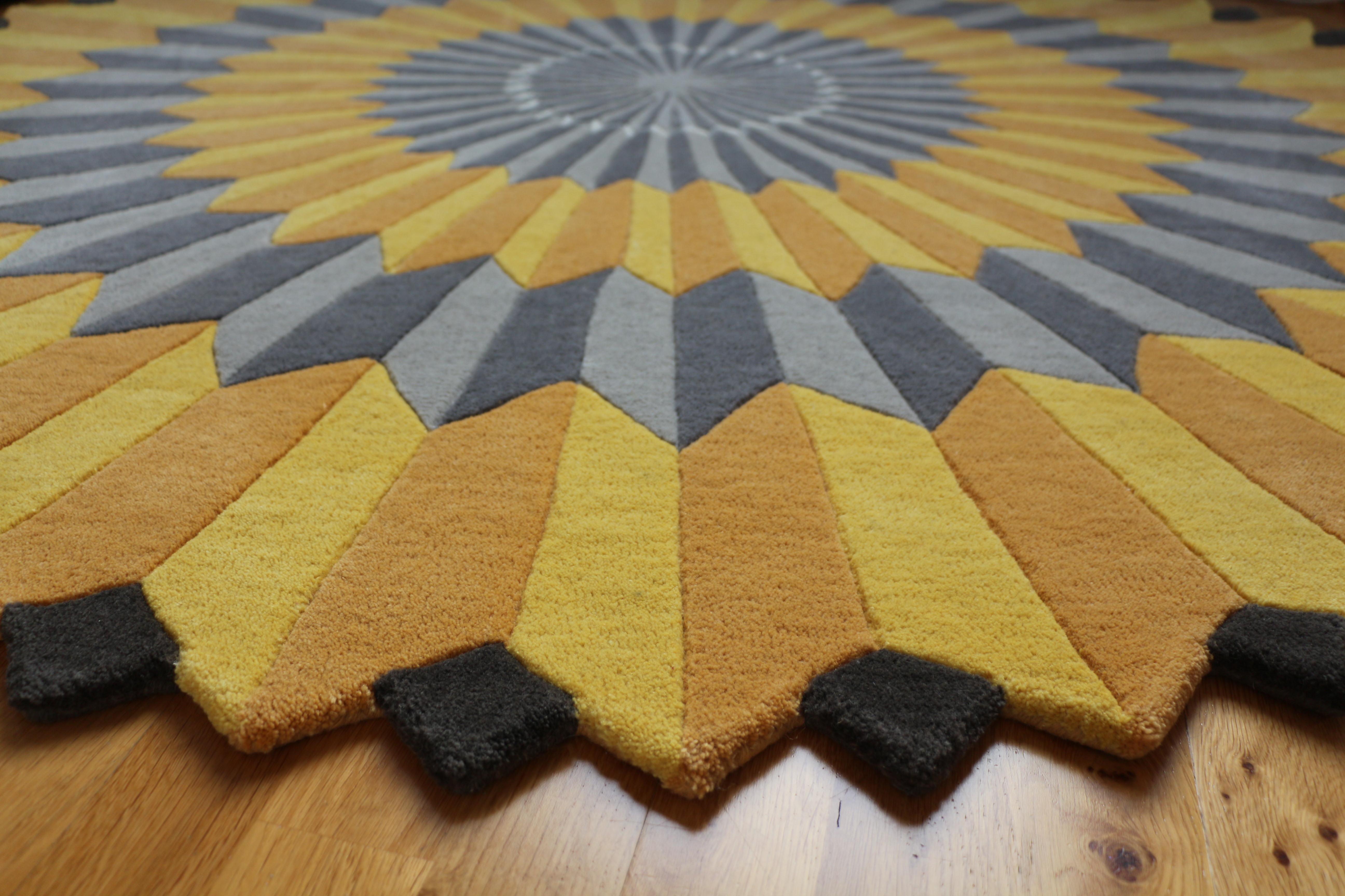 Handtufted Round Yellow & Grey Rug, Rosette NY - Swedish Artist Annika Johansson In New Condition For Sale In Munich, DE