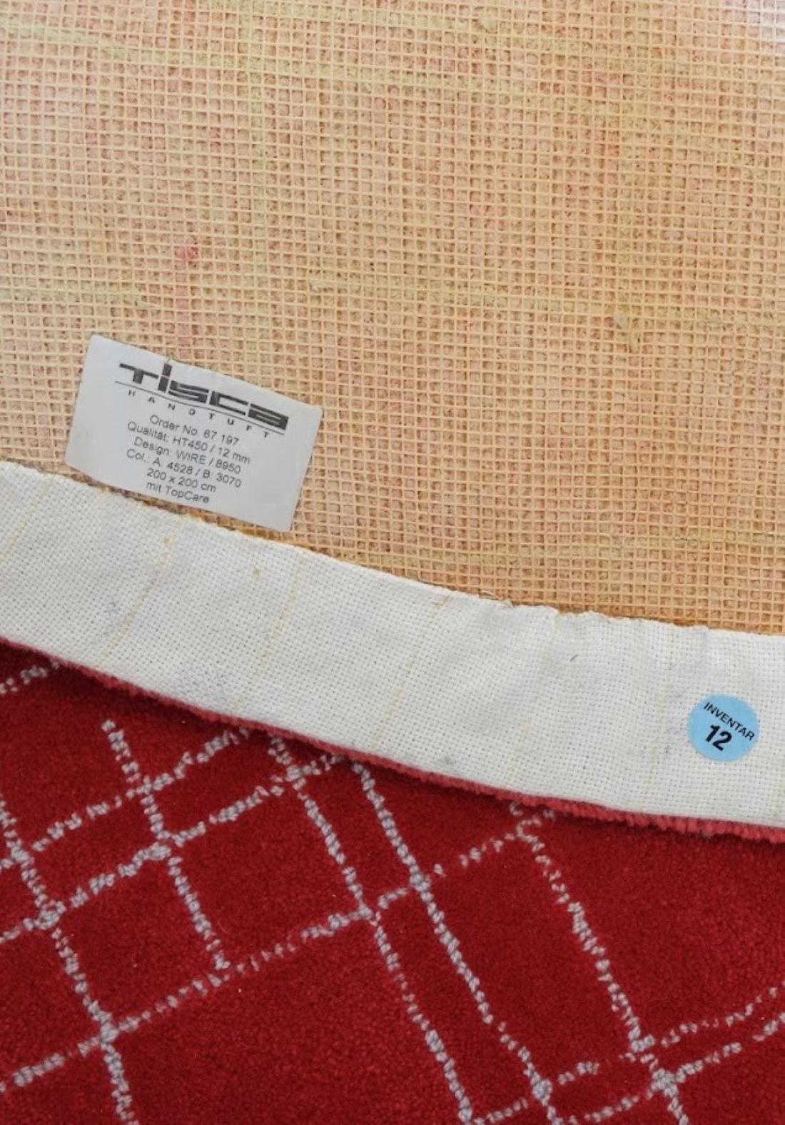 Fine XX secolo Tappeto circolare rosso vintage intessuto a mano di Tisca anni '80 in vendita