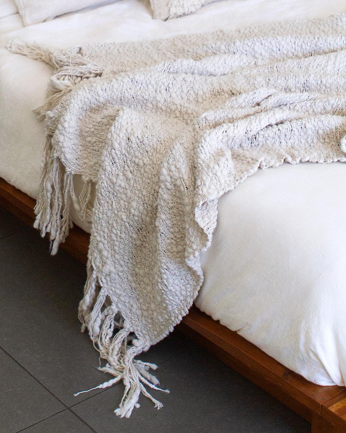 Handwoven 100% Cotton Soft Open Weft Blanket Throw For Sale 2