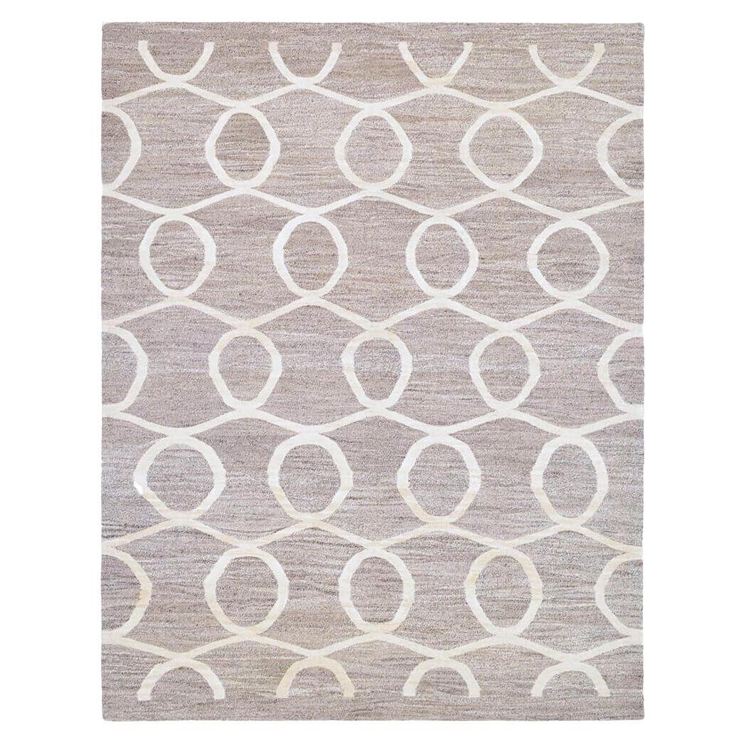 Handgewebter anatolischer Kelim-Teppich - Geometrisches Design in Beige und Weiß, natürlich im Angebot