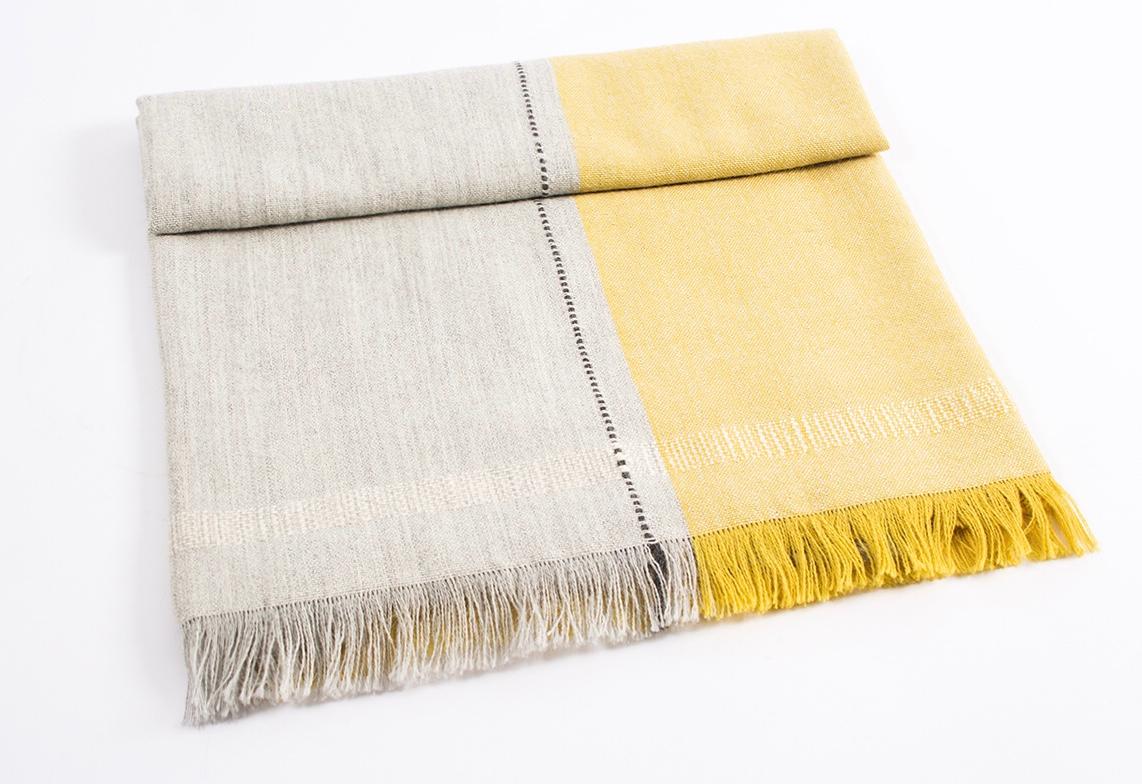 Peruvian Handwoven Alpaca Throw For Sale