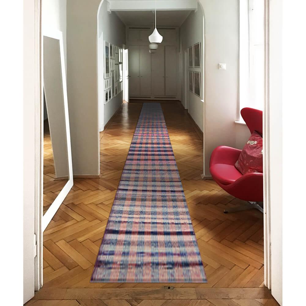  Mid-20th Century Handwoven Anatolian Multi-Color Vintage Kilim-Runner In Excellent Condition In Berlin, DE