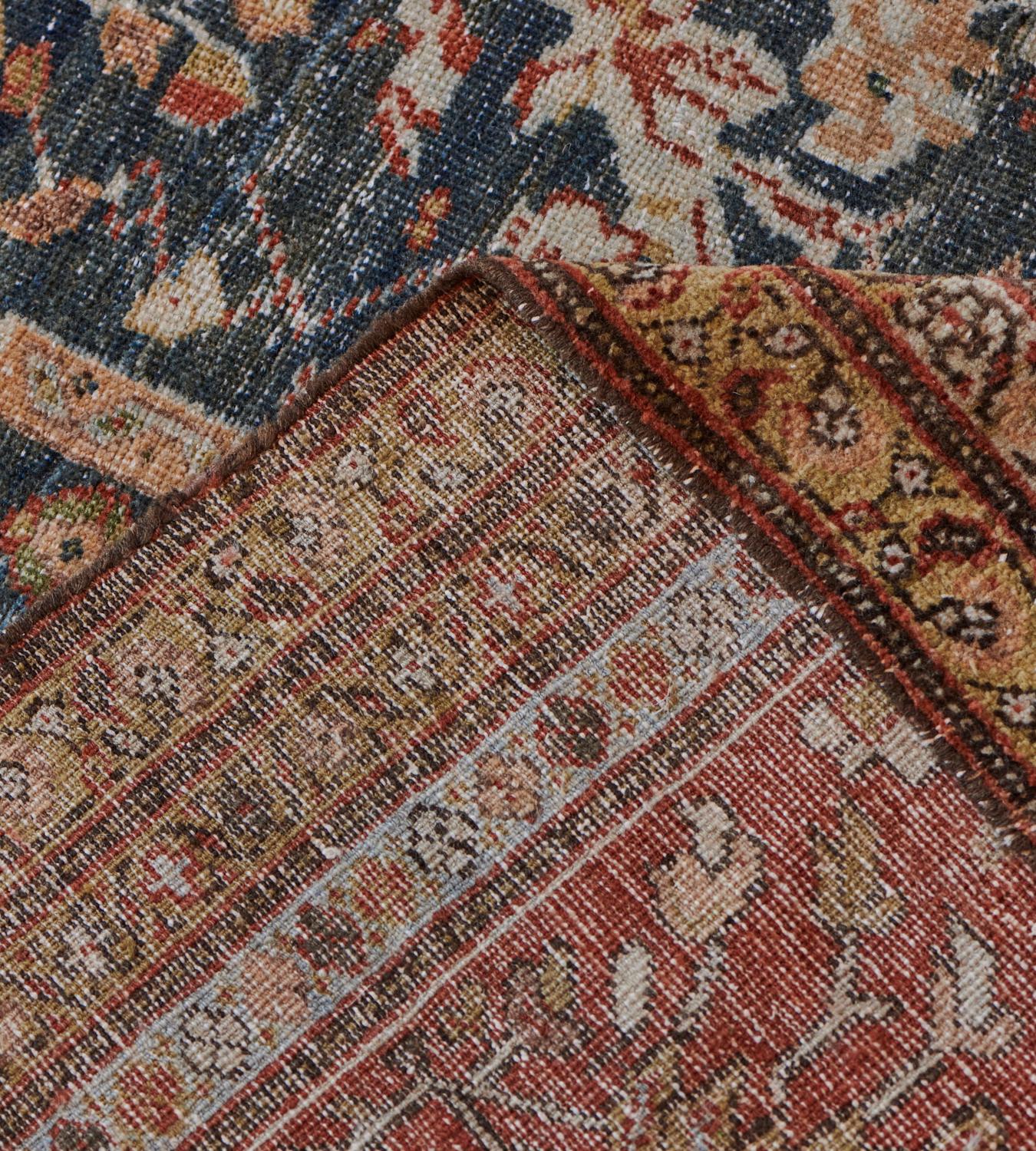 Handwoven Antique Late 19th Century Sultanabad Rug For Sale 1