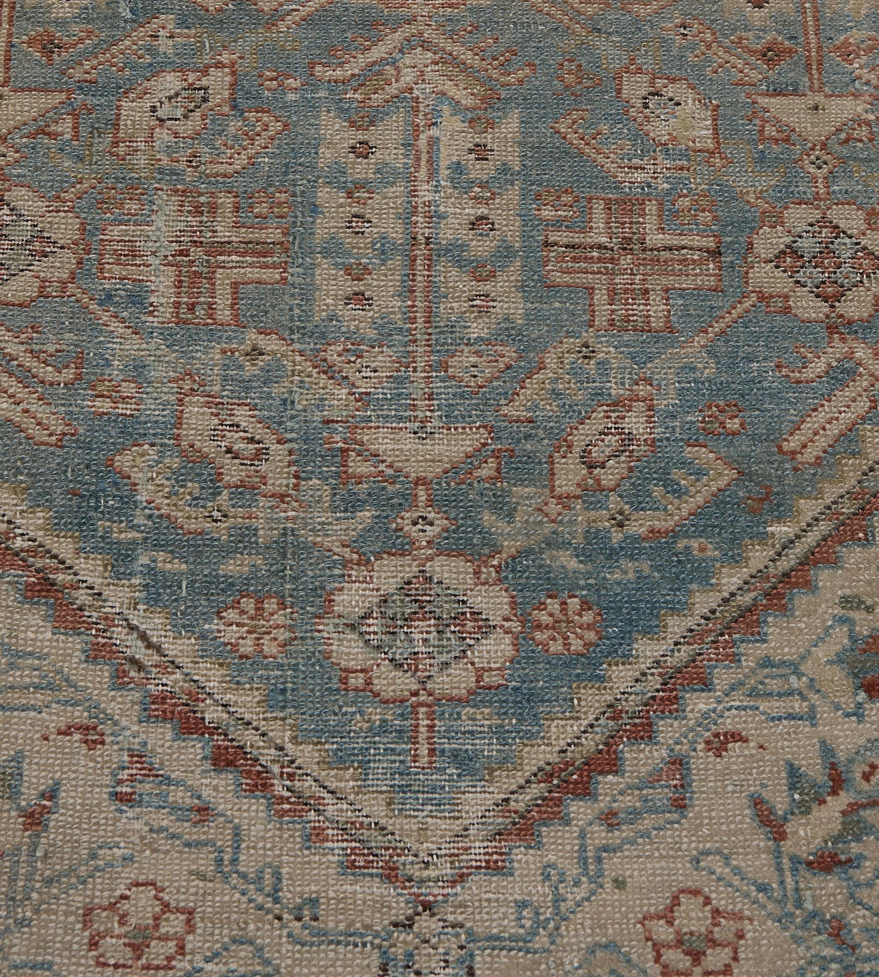 Handgewebter antiker persischer Meeresblauer, geblümter Woll-Läufer (19. Jahrhundert) im Angebot