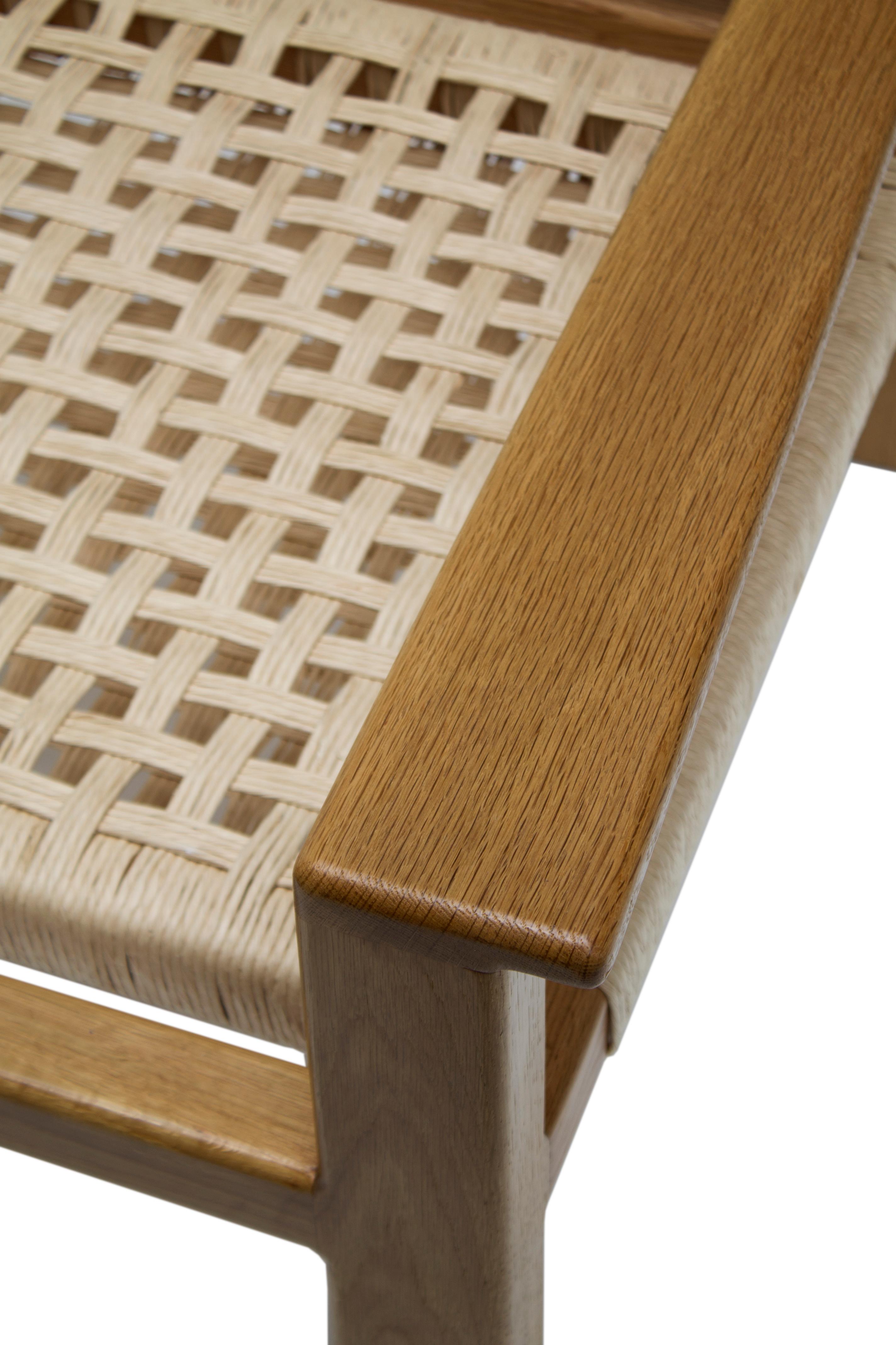 Handgeflochtener August Lounge Chair:: Massivholz Eiche und Papierkordel im Angebot 5