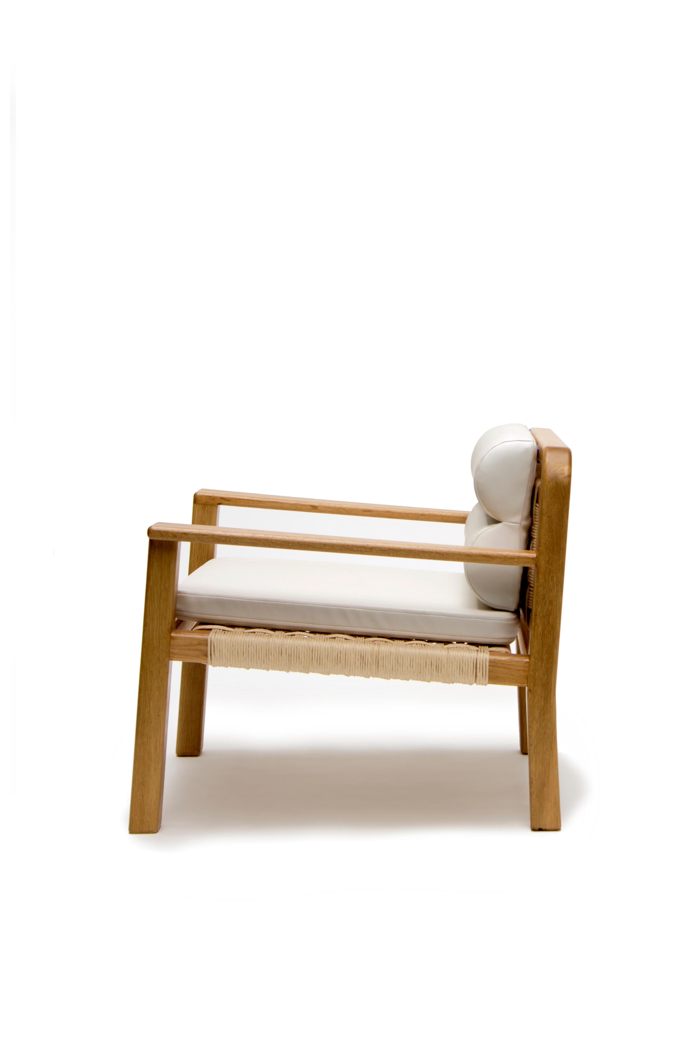 Handwoven August Lounge Chair, Solid Oak Wood and Papercord In New Condition For Sale In Mexico City, Delegación Cuauhtémoc
