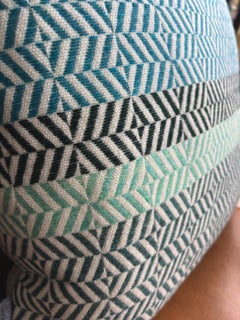 Coussin géométrique en laine mérinos tissé à la main Kingfisher, Mint, Green
