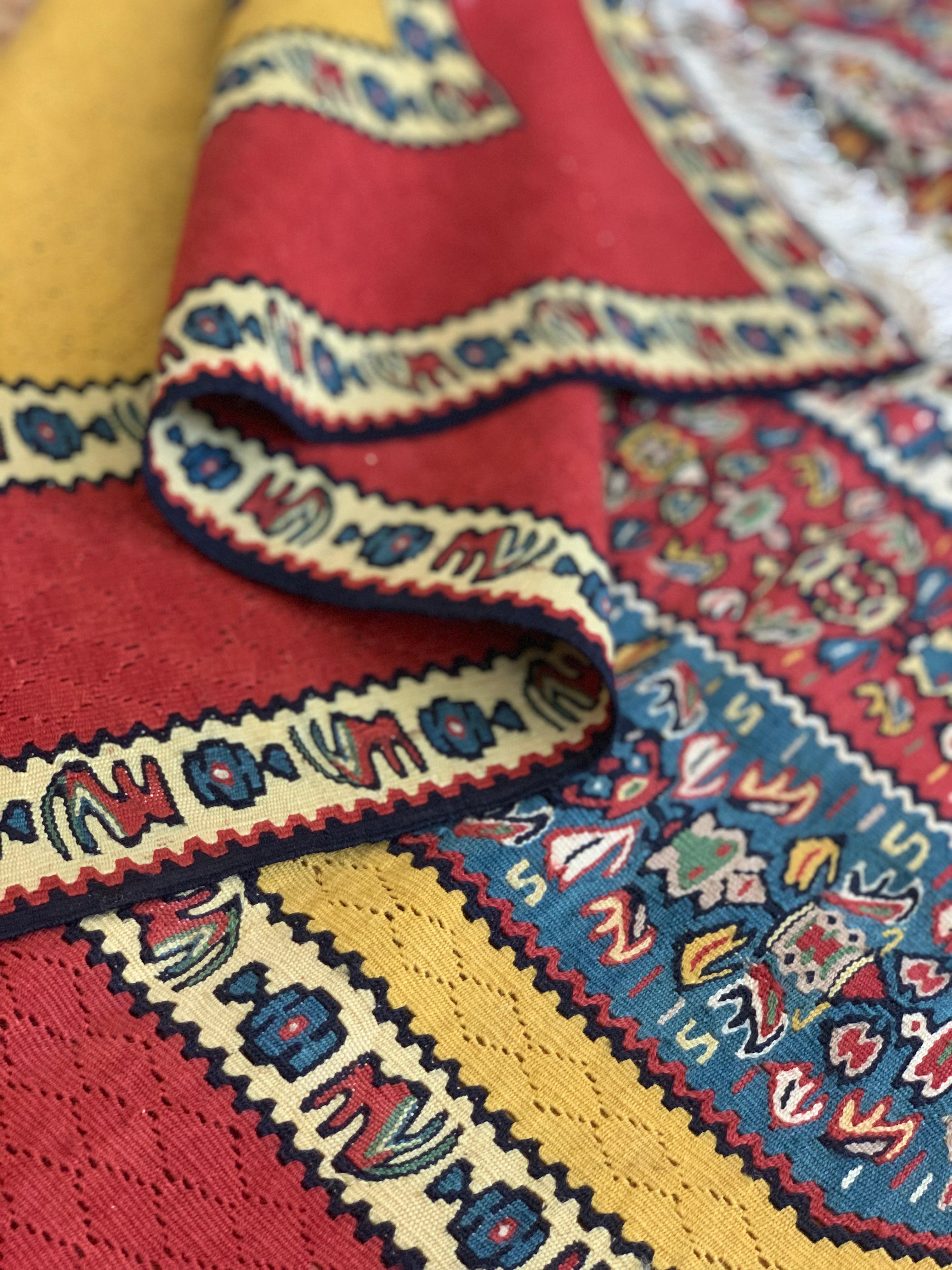 Handwoven Carpet Gold Kurdish Area Rug Yellow Silk and Wool Kilim Rug For Sale 10