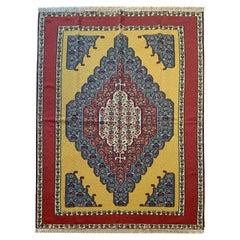 Handgewebter goldfarbener türkischer Teppich aus Seide und Wolle, Gelber Kelim-Teppich