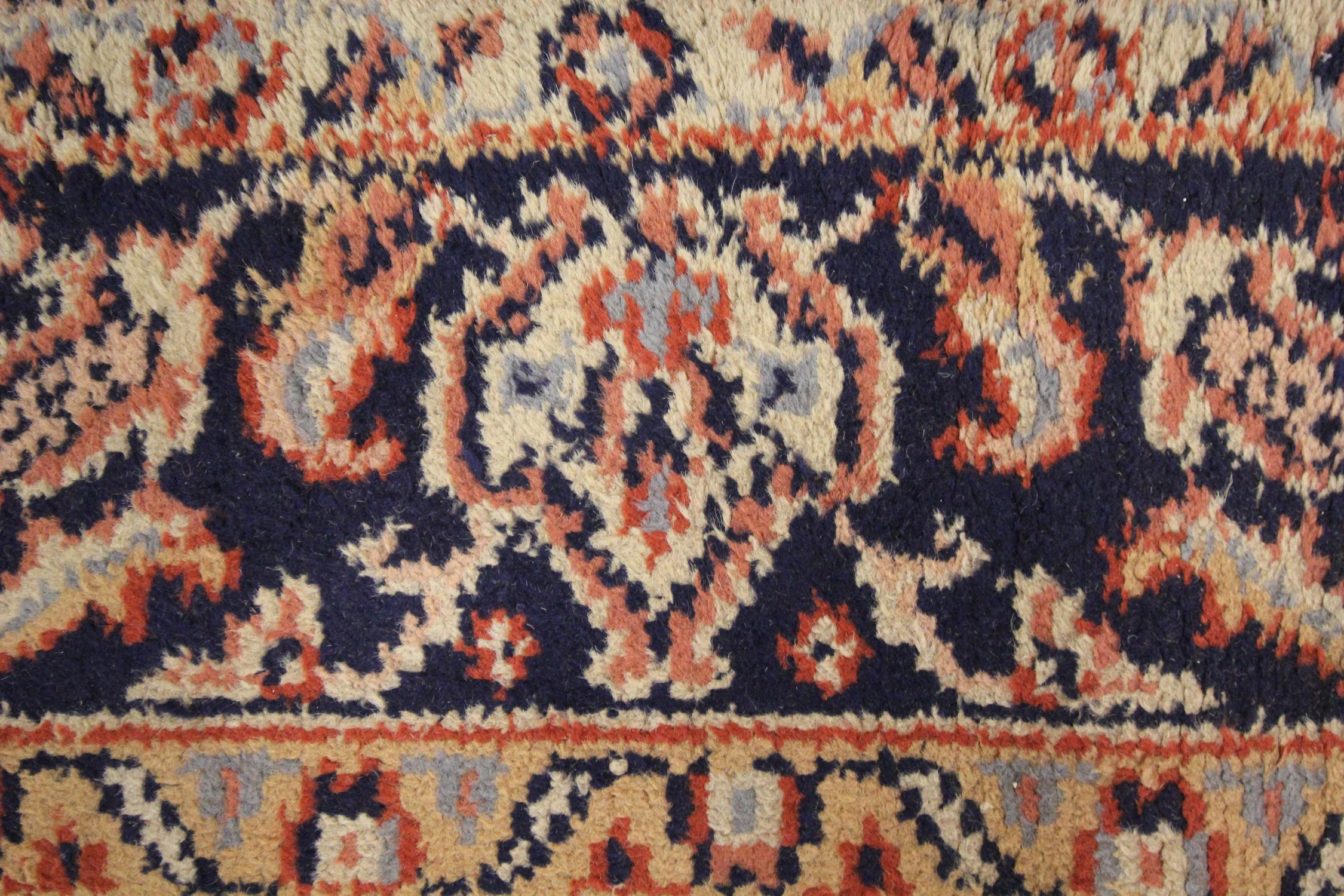 Handwoven Carpet Rust Vintage Indian Wool Area Rug For Sale 2