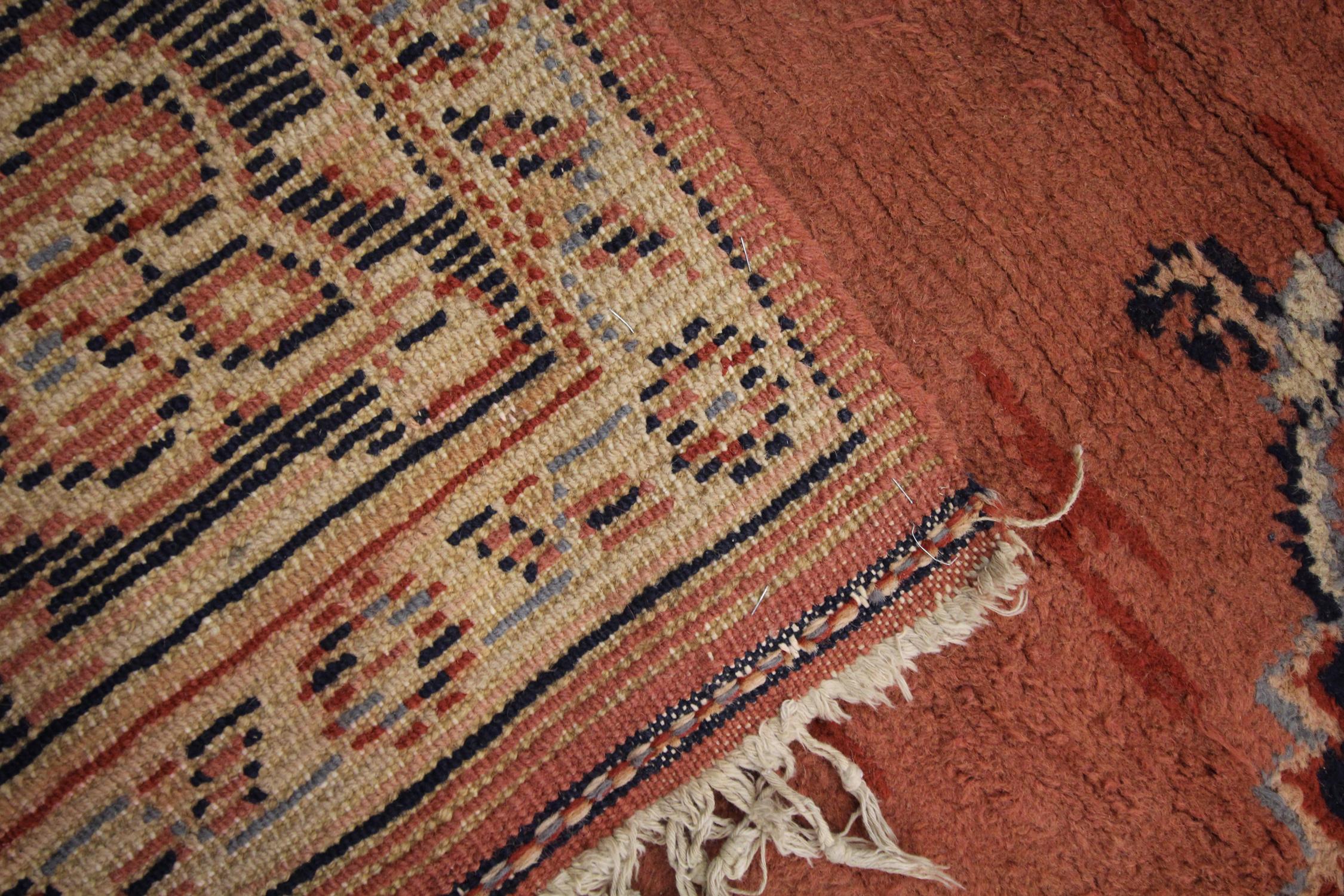 Handwoven Carpet Rust Vintage Indian Wool Area Rug For Sale 4