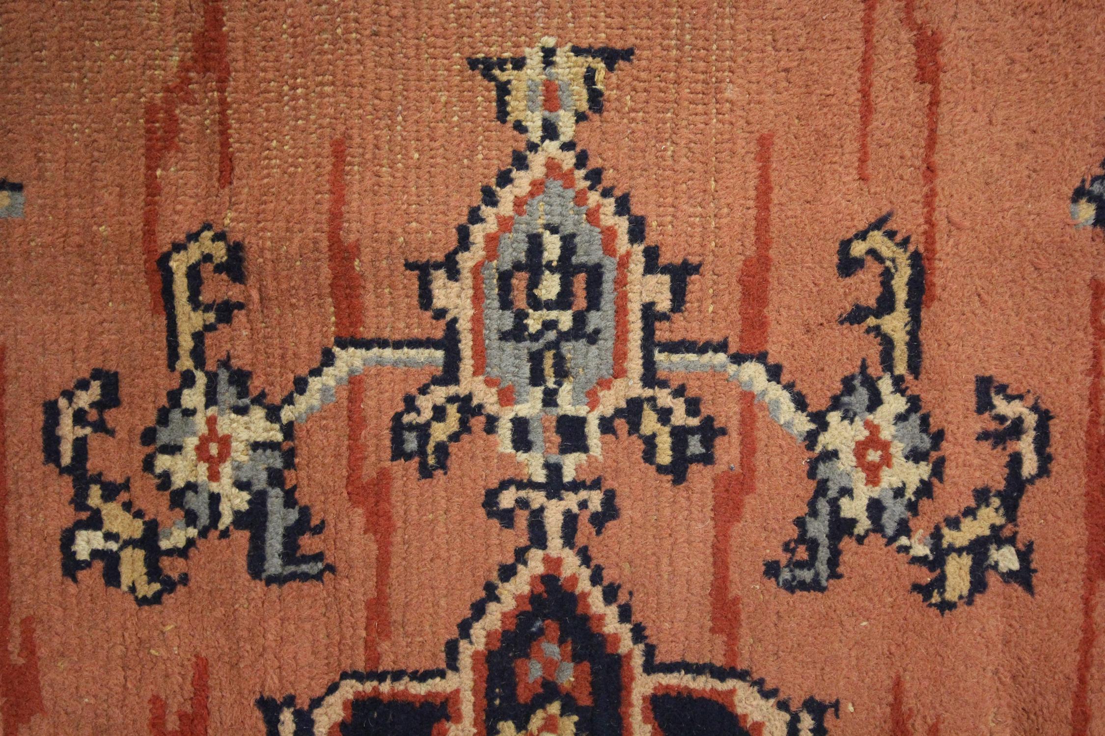 Handgewebter rostfarbener Vintage-Teppich aus indischer Wolle im Zustand „Hervorragend“ im Angebot in Hampshire, GB