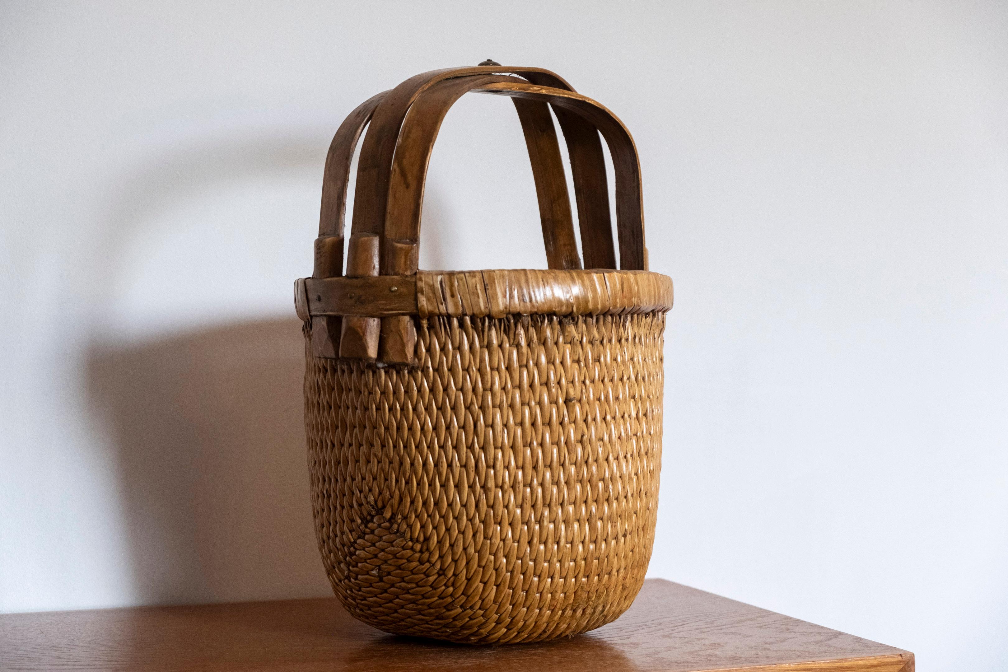 Hand-Woven Handwoven Chinese Rice Basket For Sale