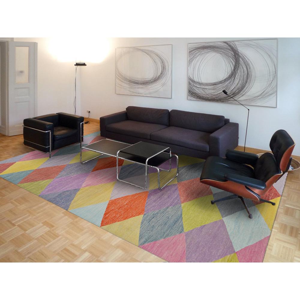 Handwoven Colourful Kilim Carpet In New Condition In Berlin, DE