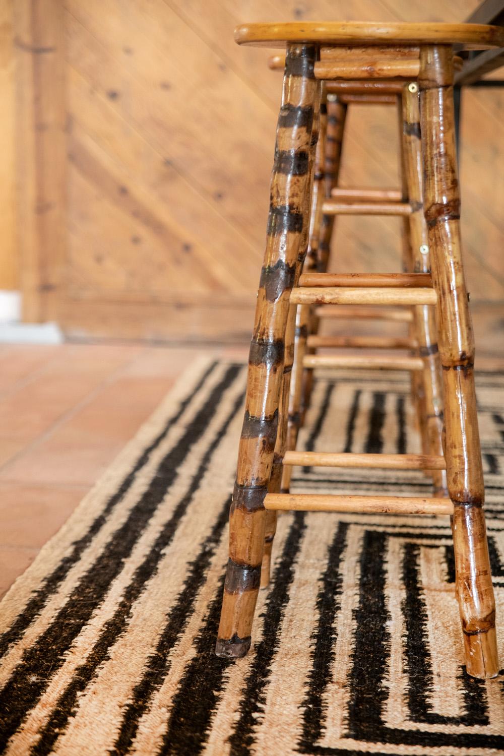 Modern Handwoven Jute Carpet Rug Dhurrie Cream & Black Pyramids For Sale 12