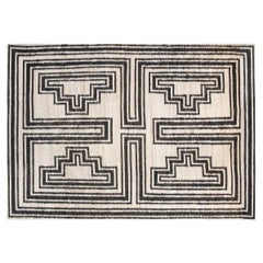 Modern Handwoven Jute Carpet Rug Dhurrie Cream & Black Pyramids