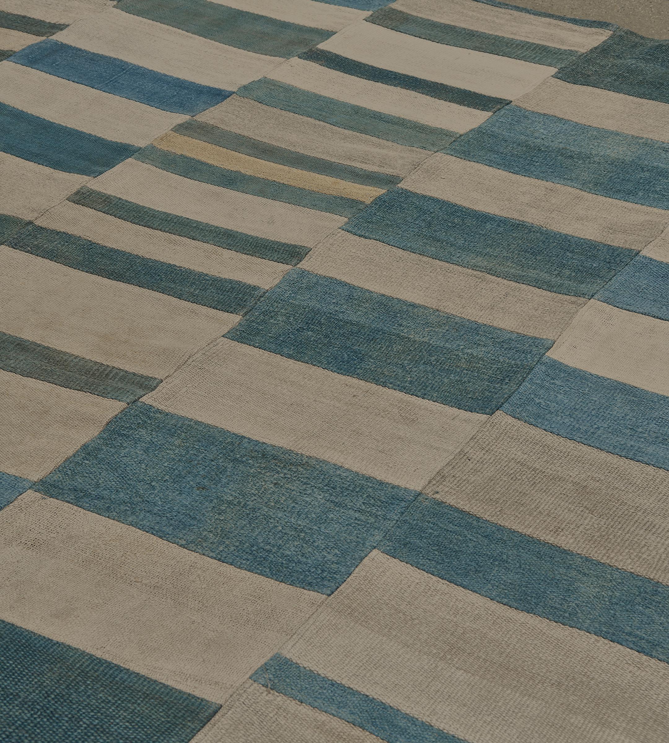 Hand-Knotted Handwoven Contemporary Wool Blue and Ivory Flatweave Rug For Sale