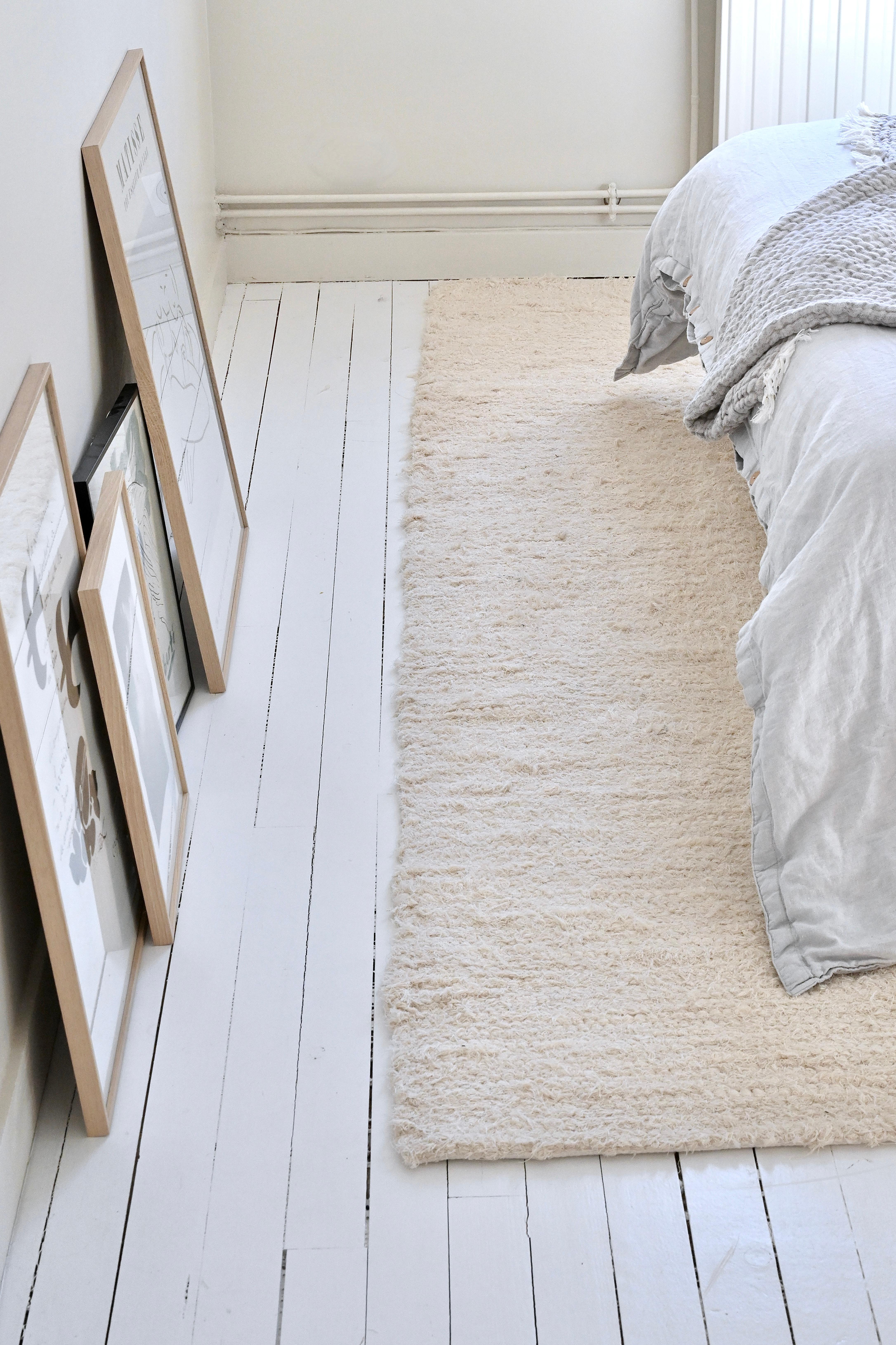 XXI secolo e contemporaneo Tappeto portoghese in cotone ecru tessuto a mano Lago SAUDADE DESIGN in vendita