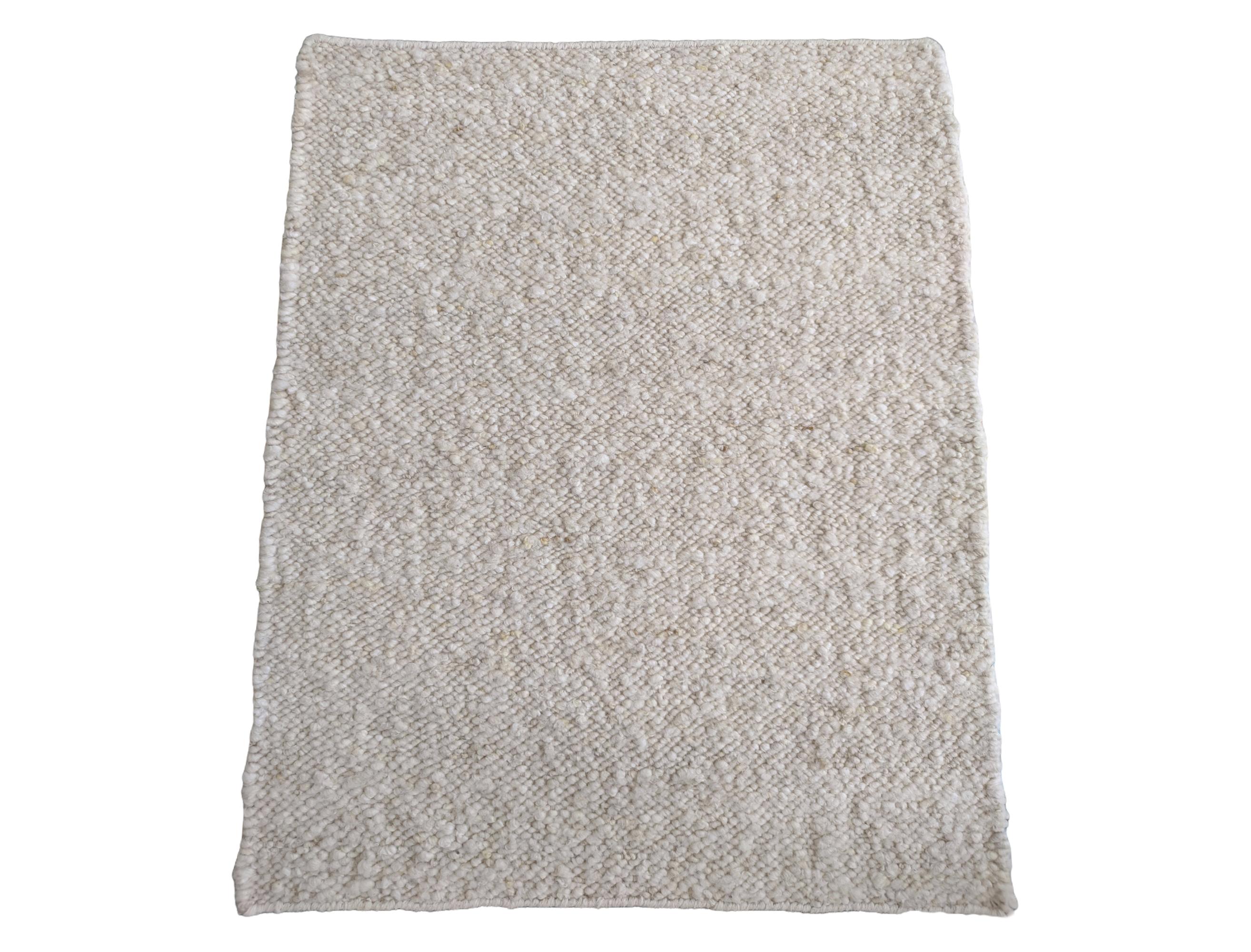 Handgeknüpfte, flachgewebte neuseeländische Wolle.

8' x 10'

Neu

Herkunft: Indien

Feldfarben: Elfenbein

Akzentfarben: Braun, Beige