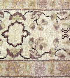 Design floral inspiré de l'Agra tissé à la main sur laine 100% naturelle