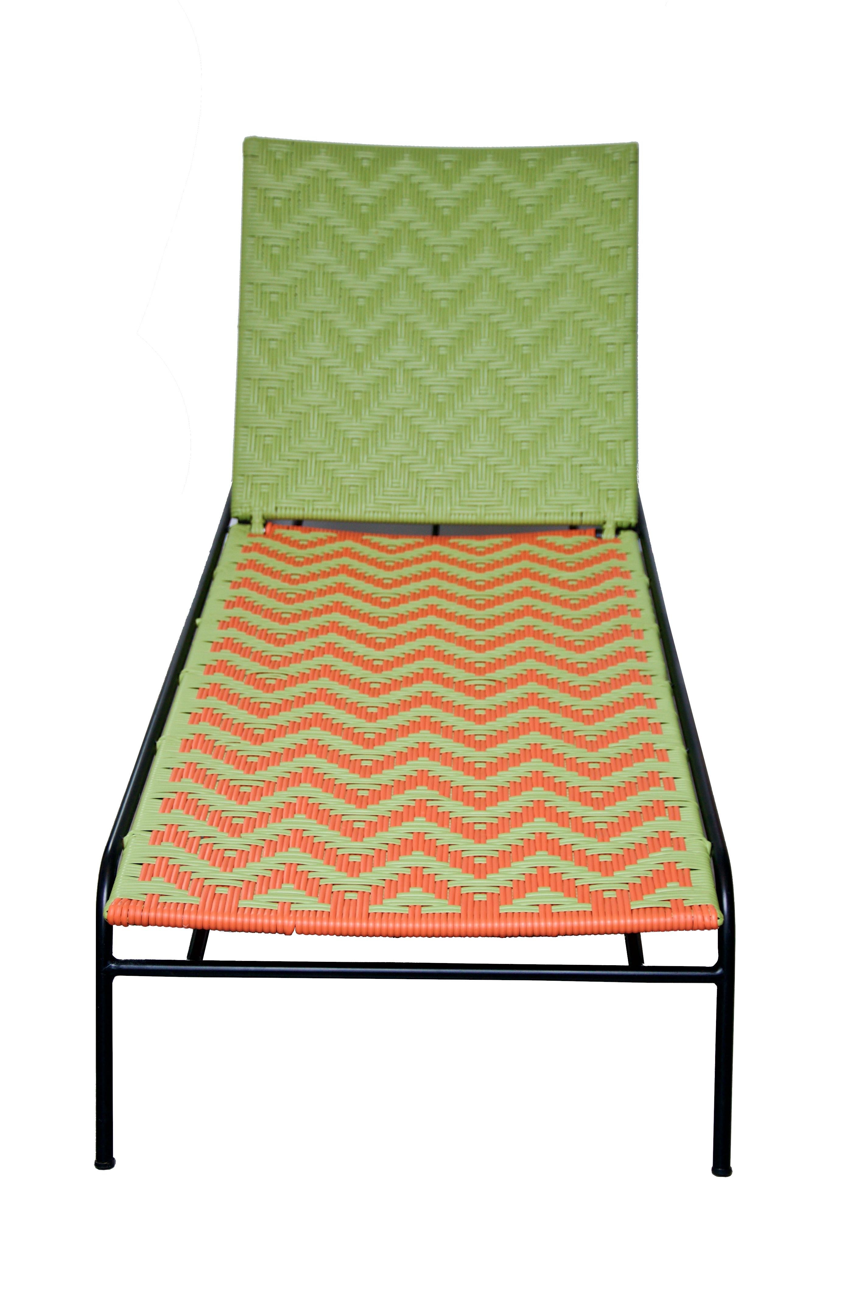 Powder-Coated Handwoven Green Sun Lounger Patio Furniture by Frida & Blu