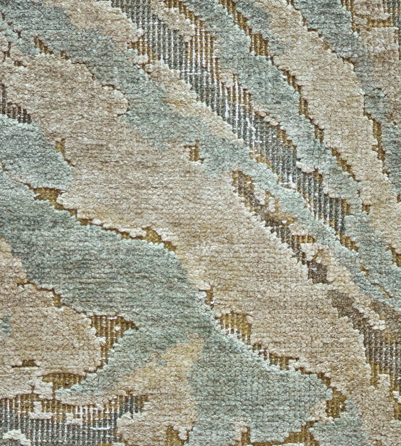 Indien Tapis abstrait tissé à la main en laine High-Low en vente