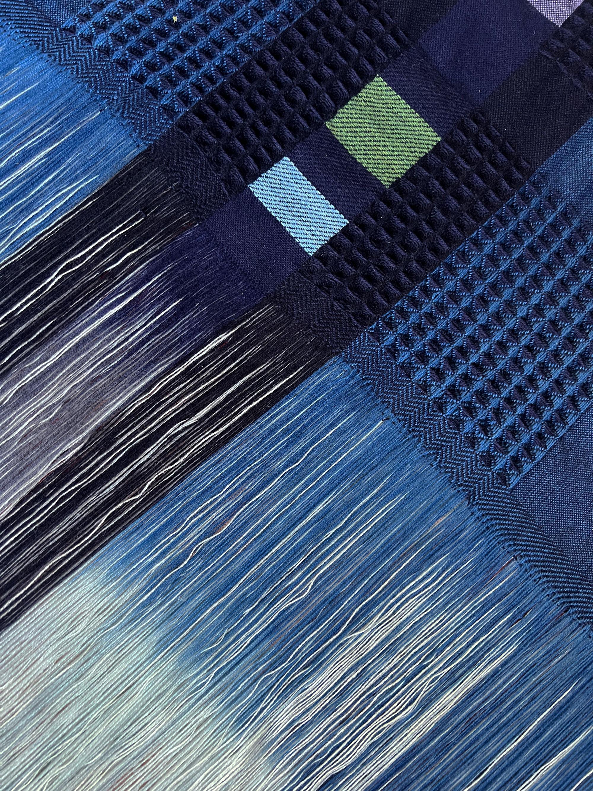 Tejido a mano  Ikat Natural Índigo y Teñido de Plantas Obra de Arte con Flecos Británico en venta