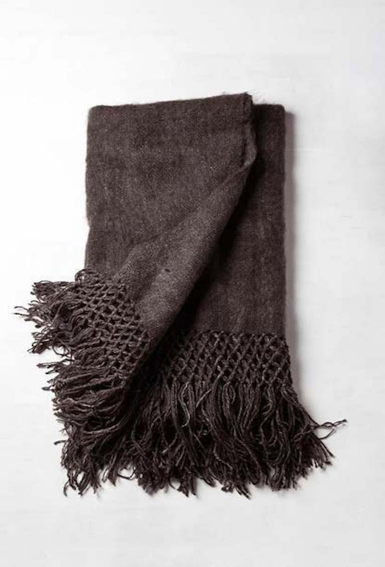 Handwoven Llama Wool Throw in Silver Made in Argentina, In Stock In New Condition For Sale In West Hollywood, CA