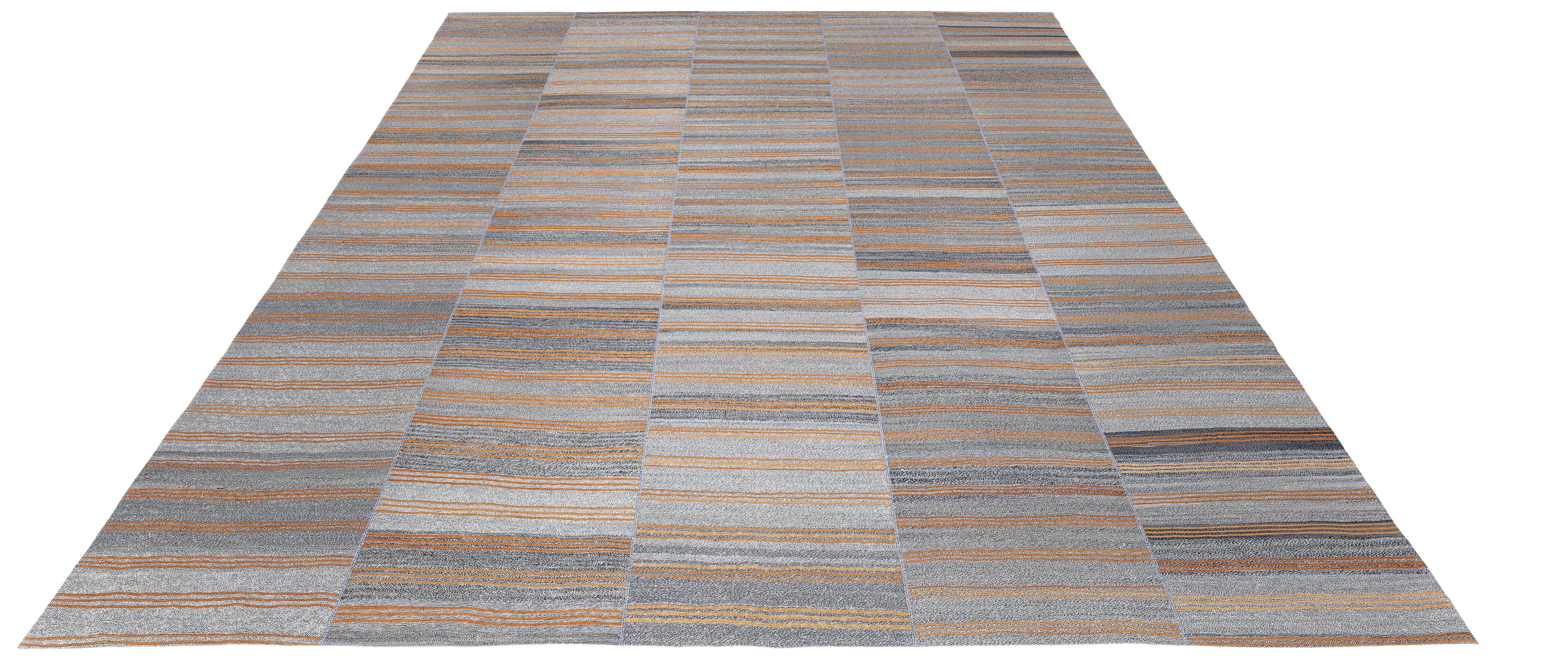Handwoven Mazandaran Flat Weave Rug in Natural Gray with Orange Stripe Accents In condizioni Nuovo in vendita a New York, NY