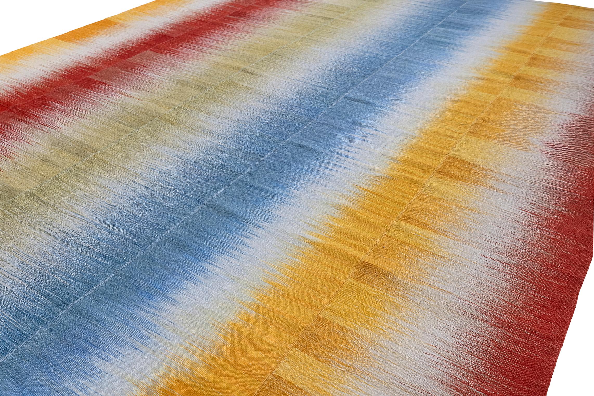 Tessuto a mano Tappeto persiano multicolore Mazandaran a tessitura piatta in vendita