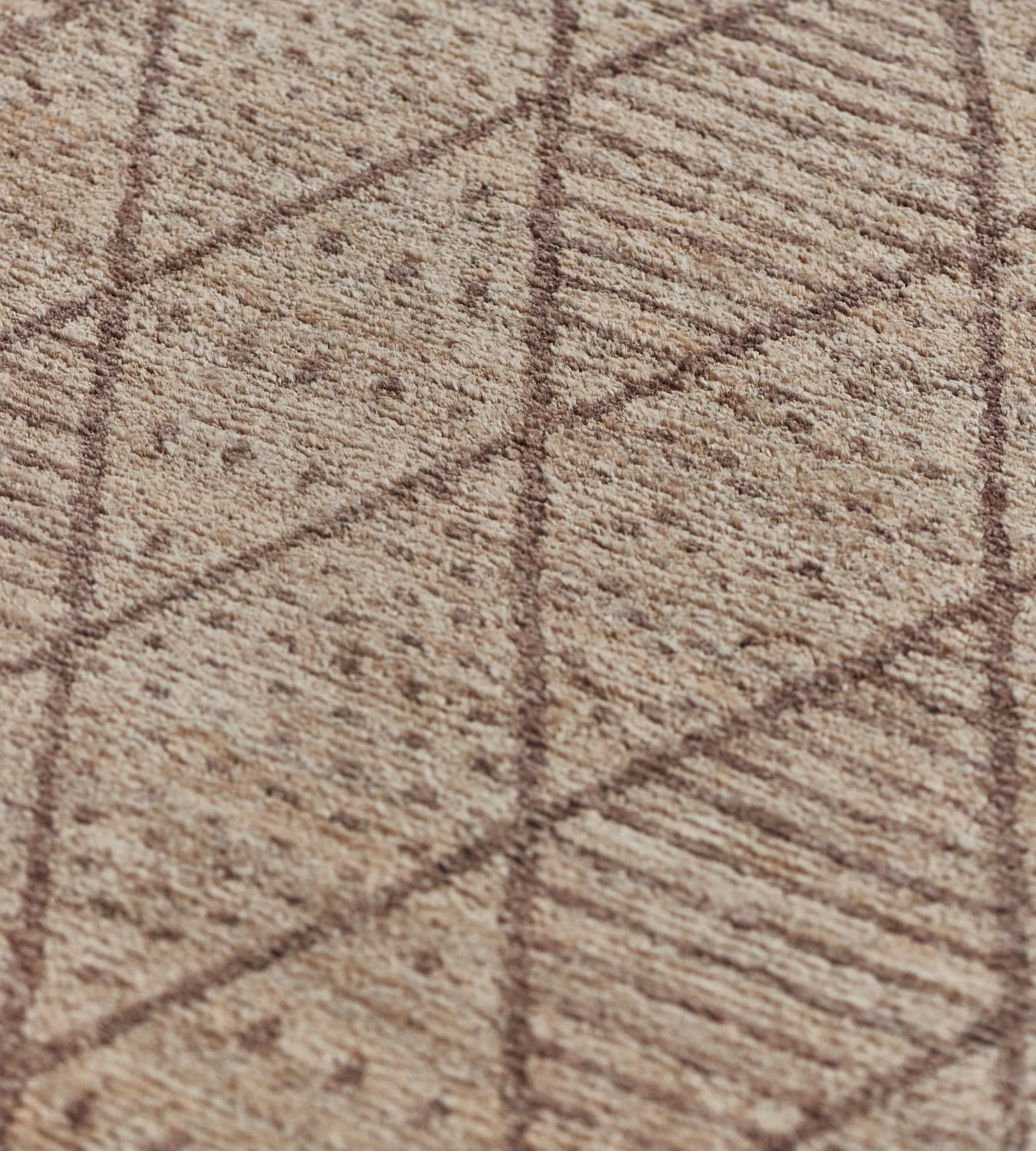 XXIe siècle et contemporain Tapis moderne tissé à la main à motifs de diamants en vente
