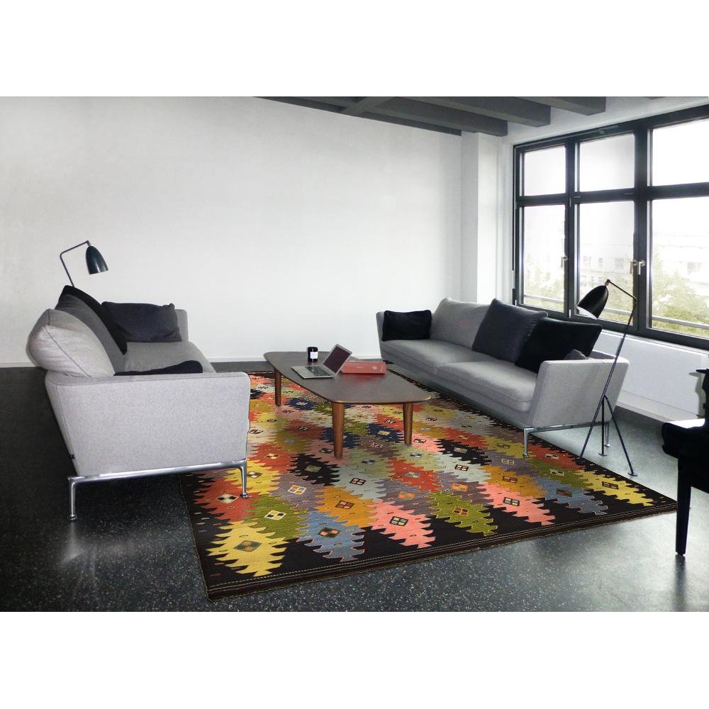 21st Century Handwoven Modern Persian Kilim Carpet In New Condition For Sale In Berlin, DE