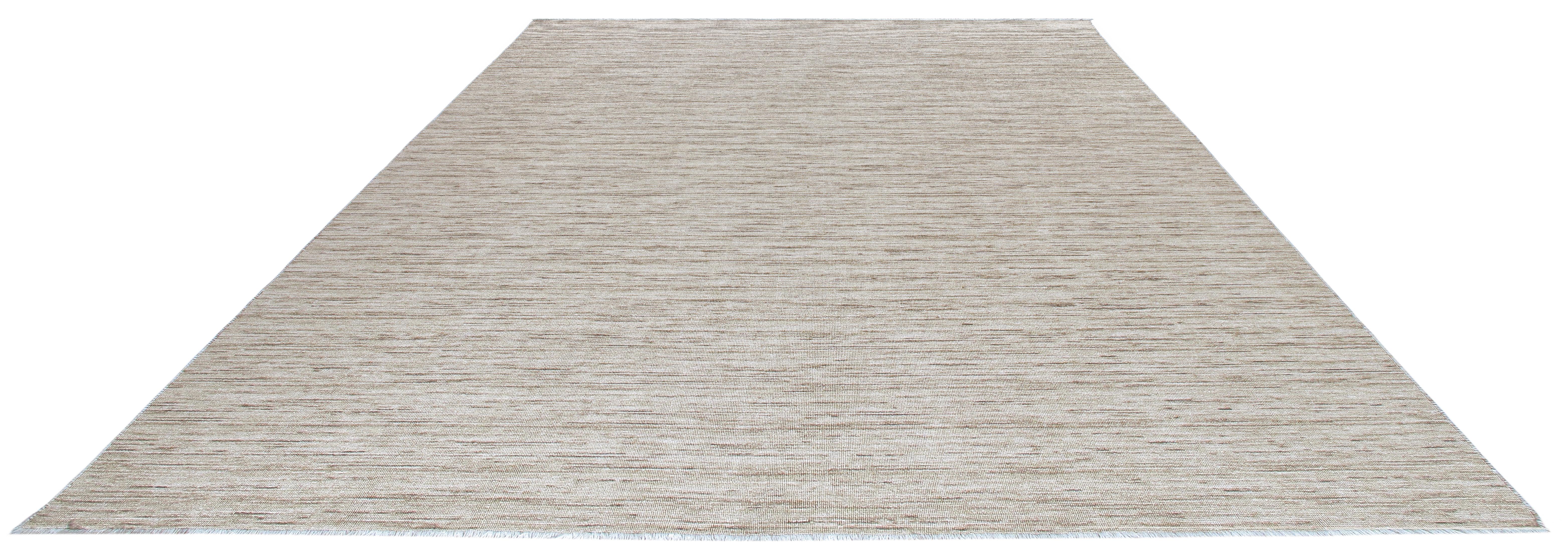 Tappeto moderno intrecciato a mano  Lana Merino neutra, design minimalista e rilassante In condizioni Nuovo in vendita a New York, NY
