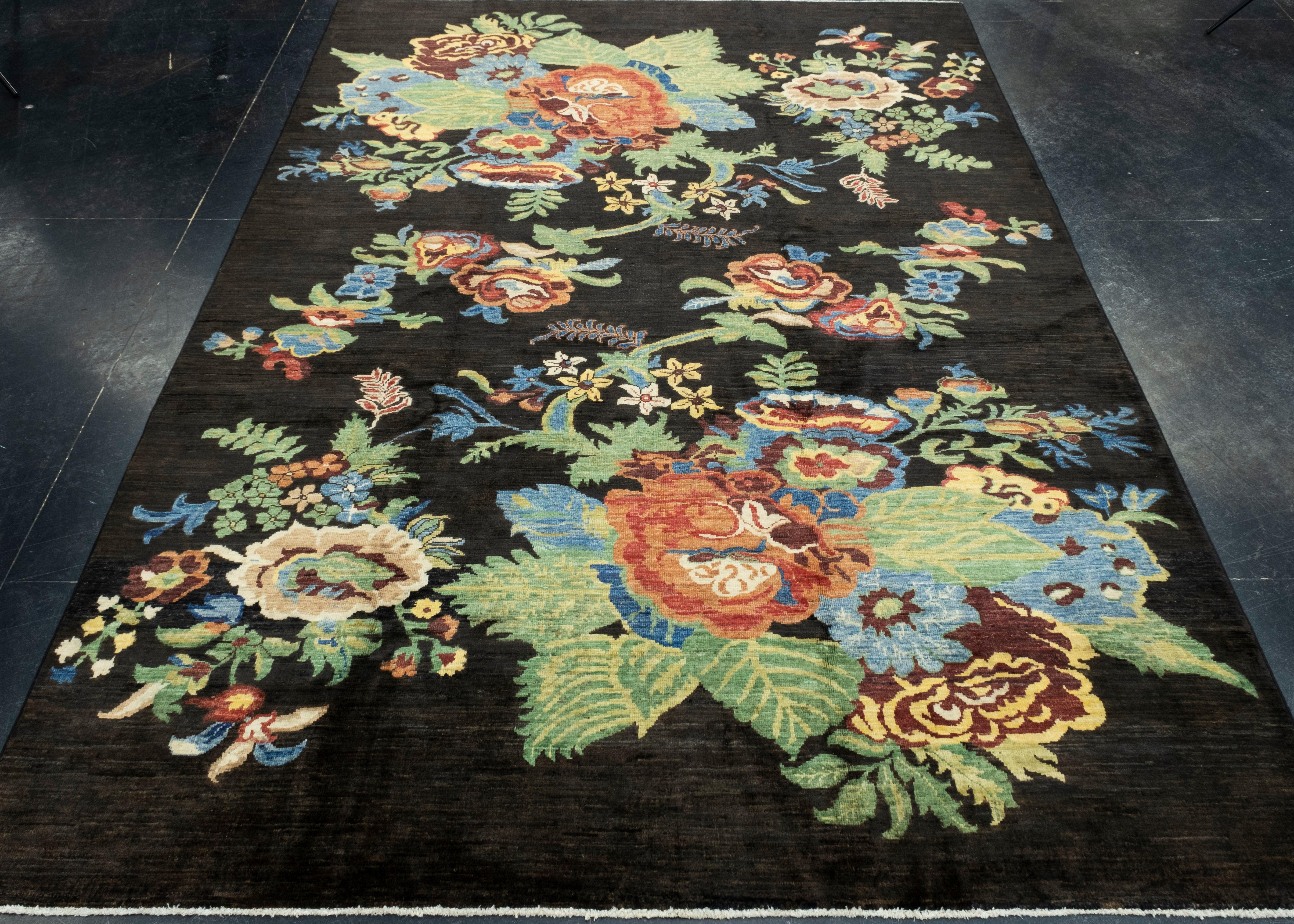 Handwoven Oushak Rug 5'8