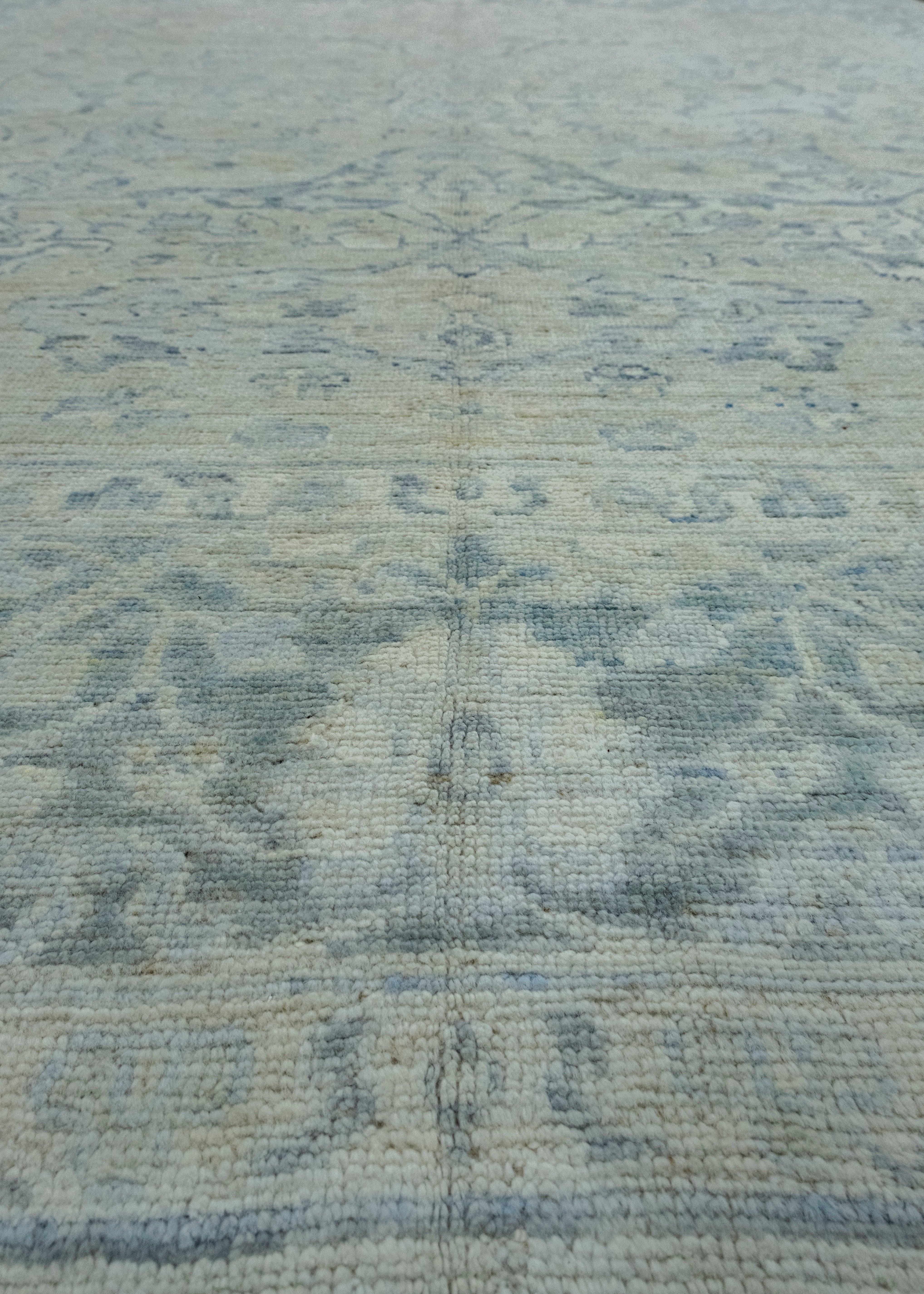 Handwoven Oushak Rug 7'10