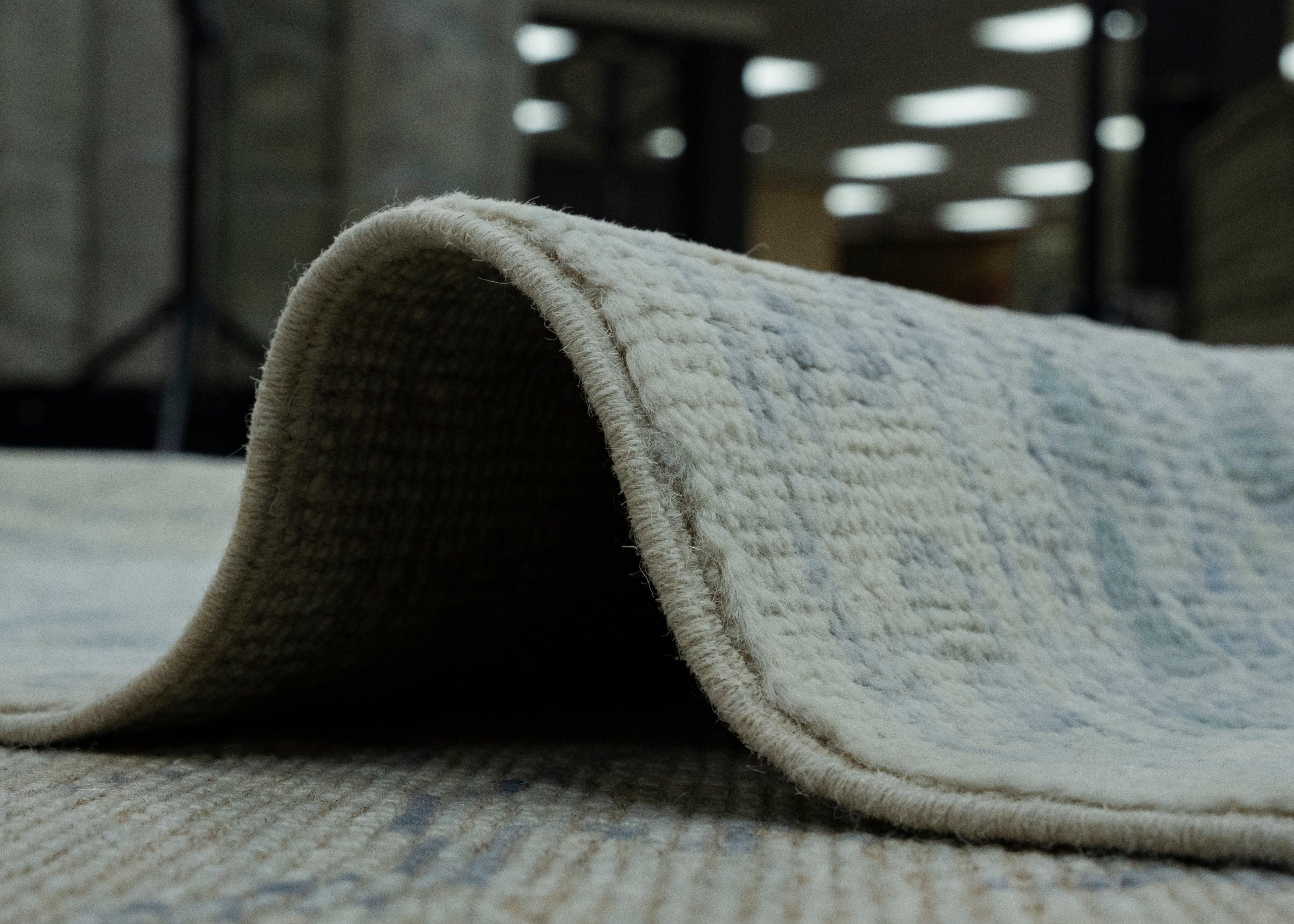 Handwoven Oushak Rug 7'10