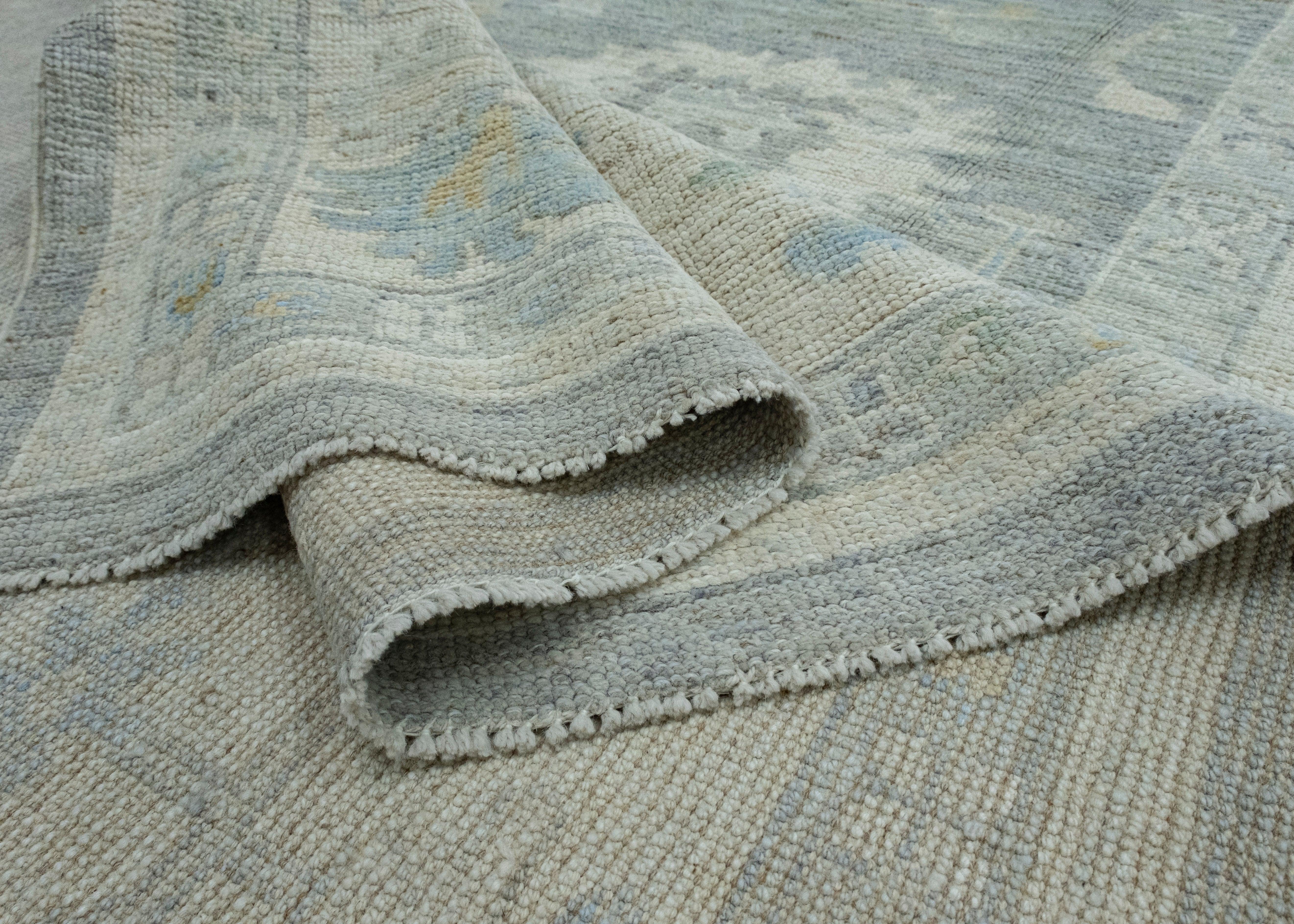 Handgewebter Oushak-Teppich 8'3