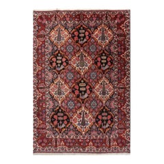 Handwoven Persian Bakhtiari Wool Area Rug, Tribal Medallion Carpet, 4′9″ × 7′0″