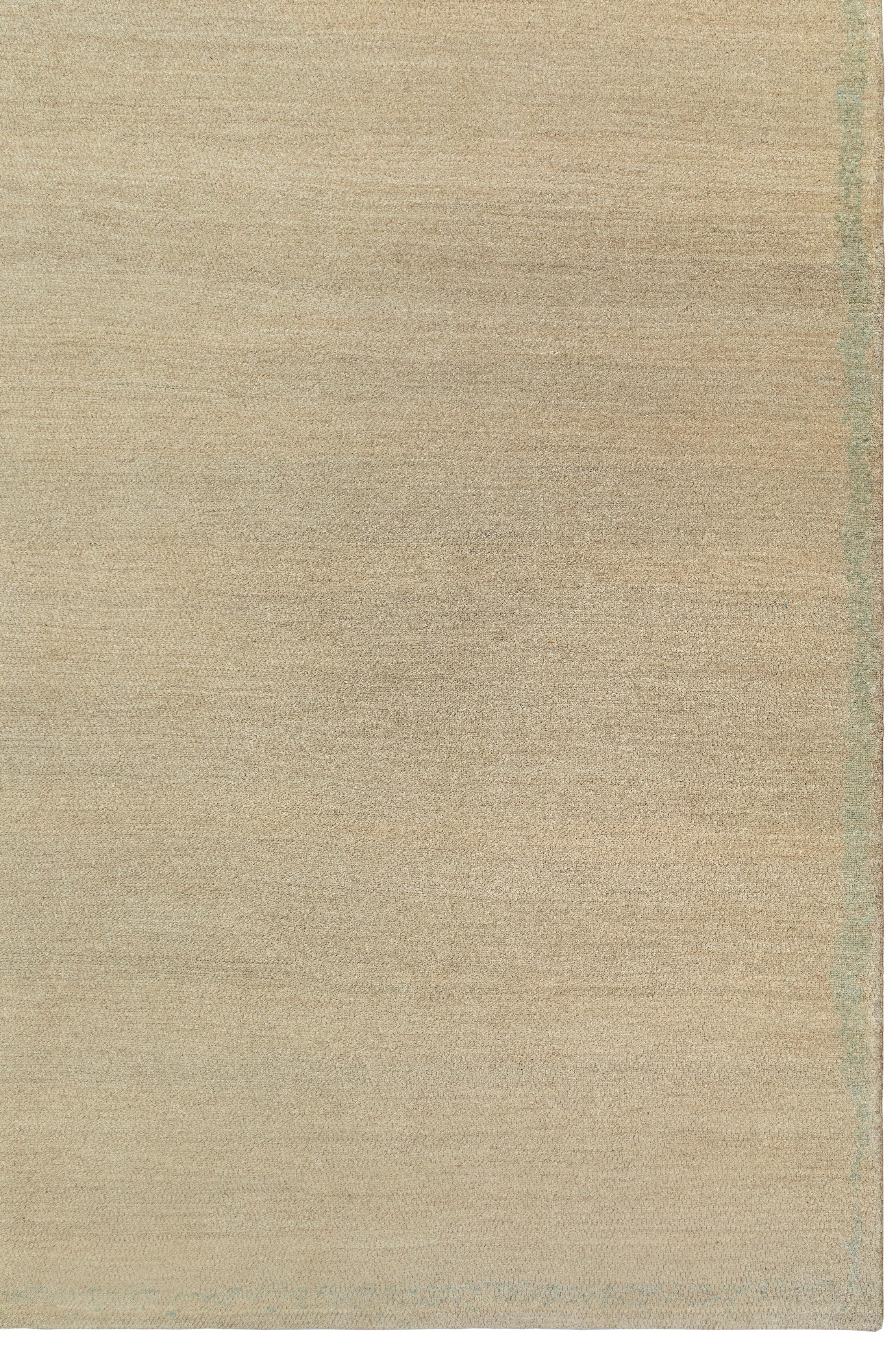 Handwoven Persian Shiraz Rug  Minimalist Natural Wool in Neutral Tones For Sale 4