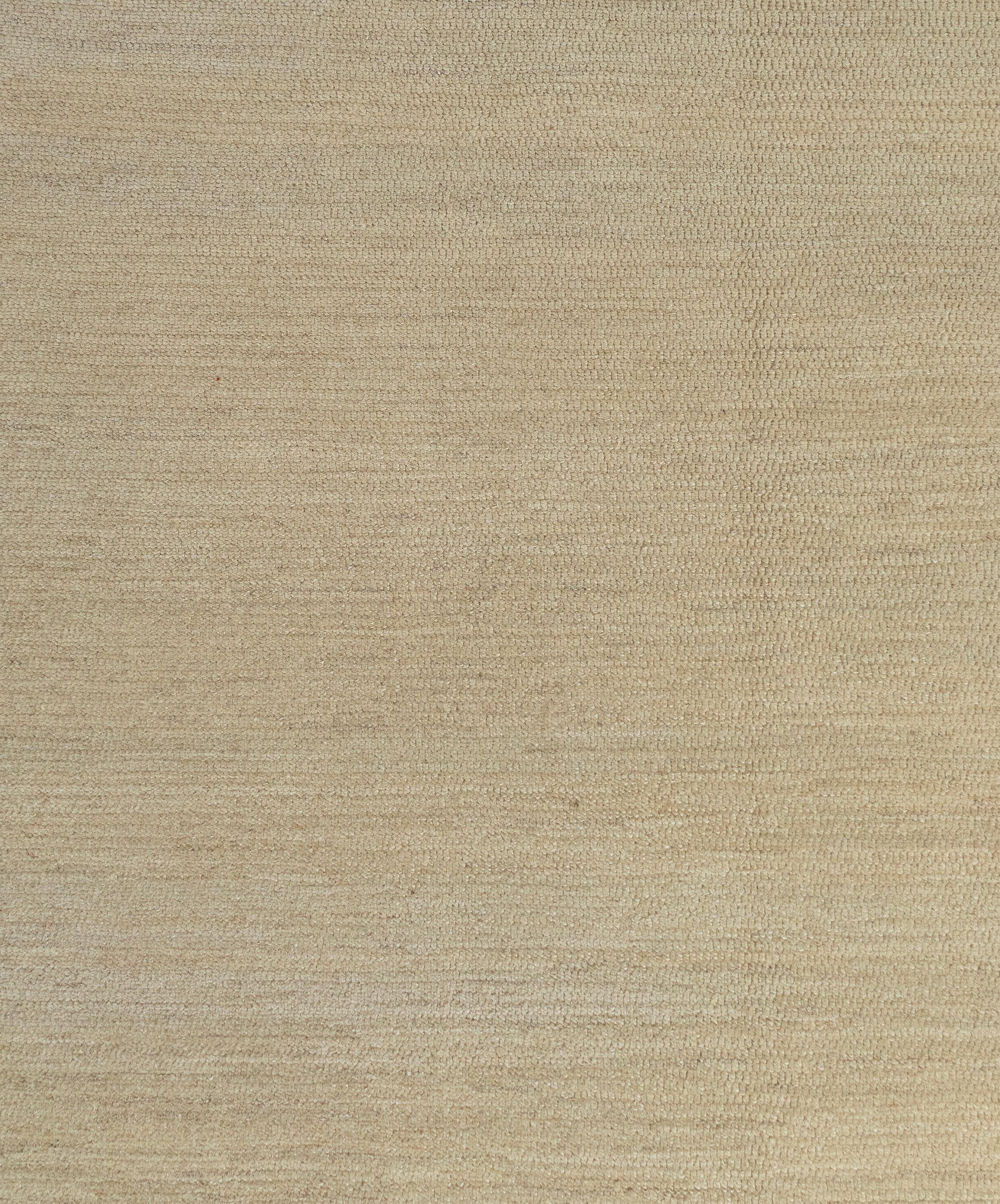 Handwoven Persian Shiraz Rug  Minimalist Natural Wool in Neutral Tones For Sale 5