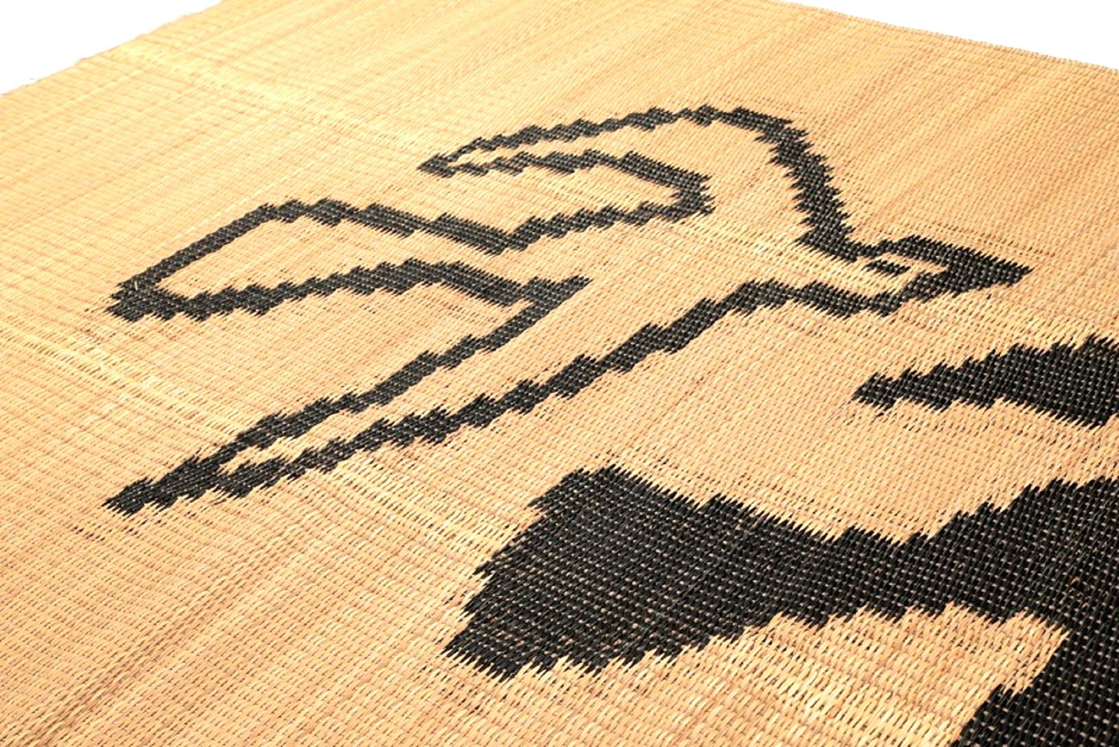 Handwoven Rug in Natural Fiber for Contemporary house with Eco-Friendly Charm. In New Condition For Sale In LES BERGES DU LAC, TN