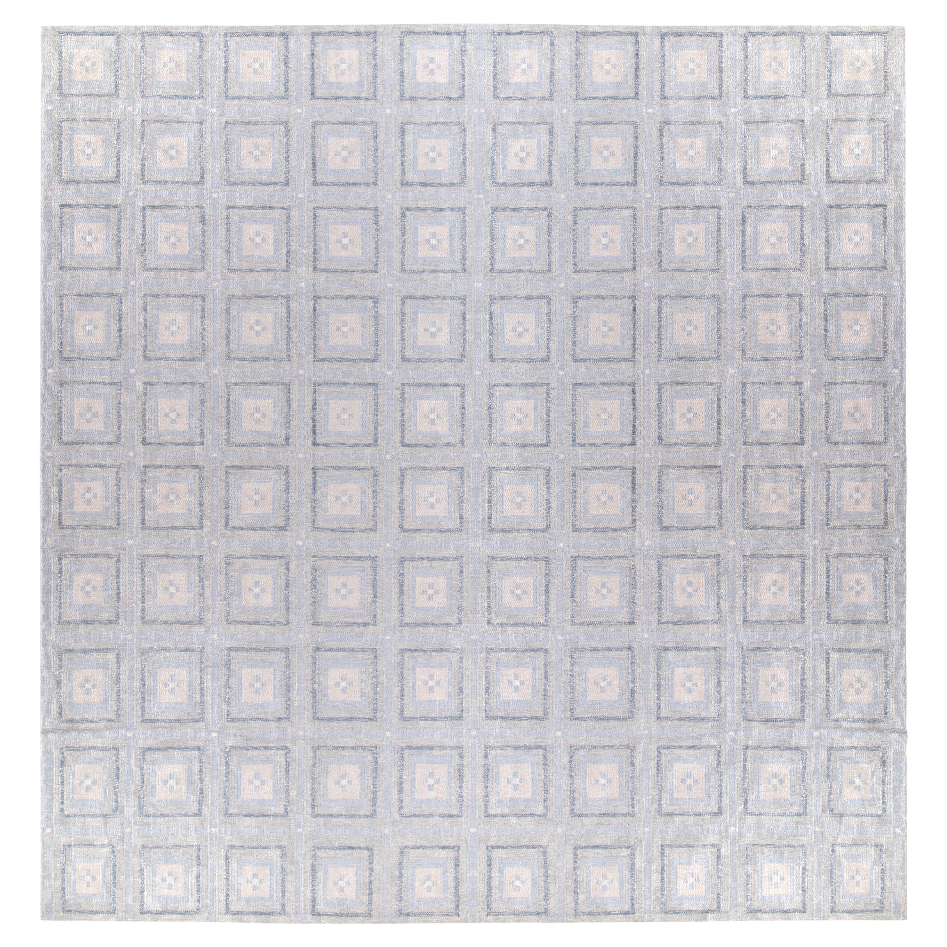 Handgewebter skandinavischer Teppich und Kelim, blau-weißes geometrisches Muster, Teppich