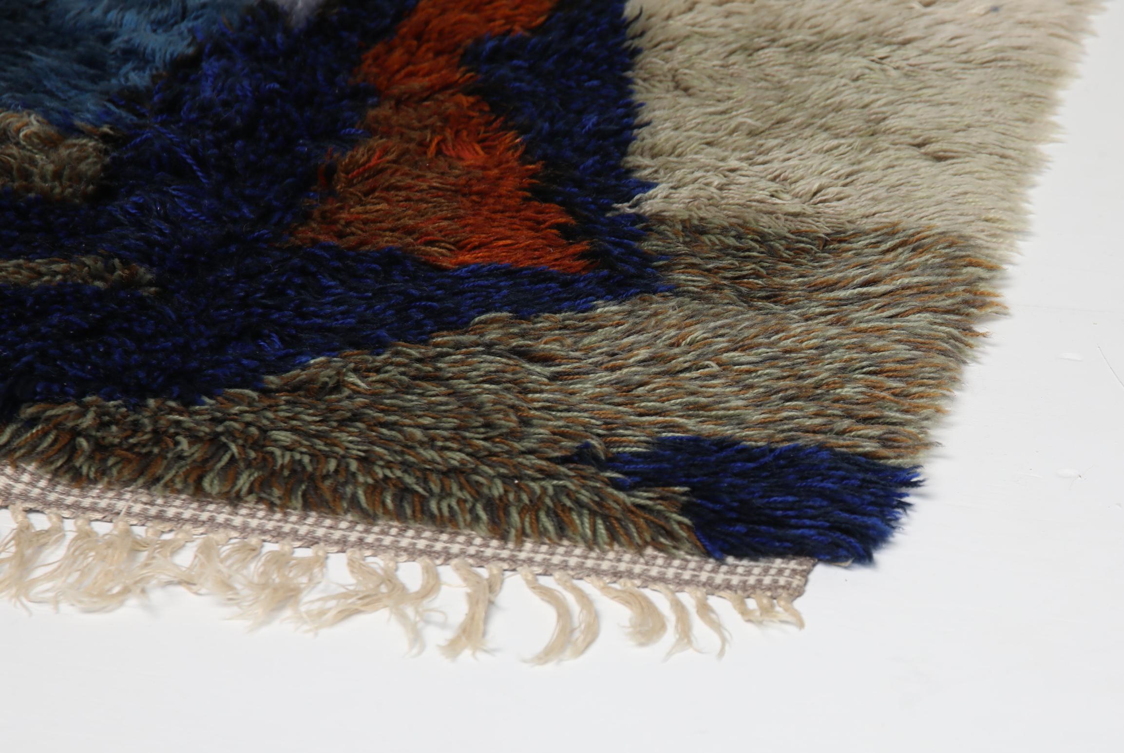 Alfombra escandinava tejida a mano Rya, años 70 finales del siglo XX en venta