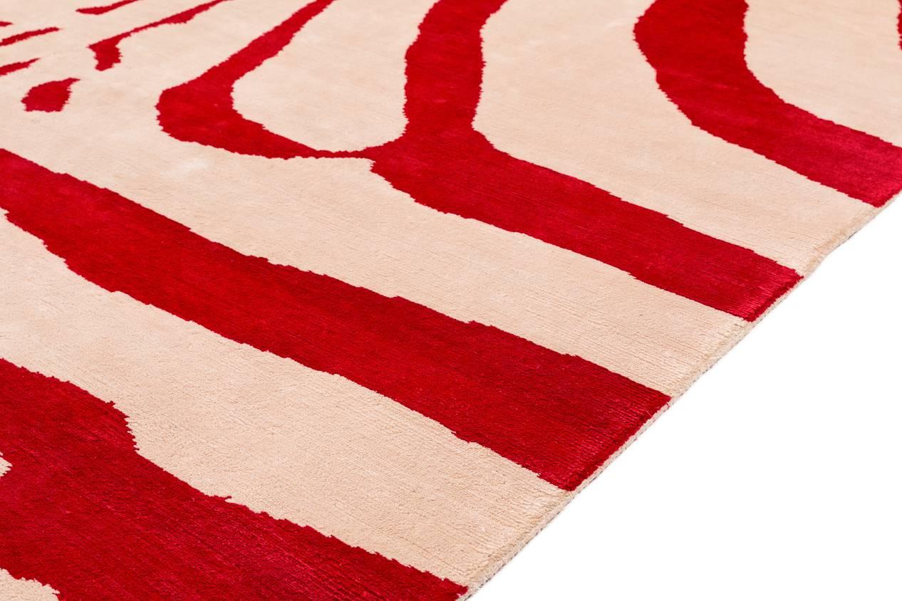 Nepalese Red And White Contemporary Silk Zebra Rug By CARINI 6x9