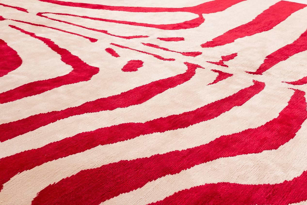 Hand-Woven Red And White Contemporary Silk Zebra Rug By CARINI 6x9