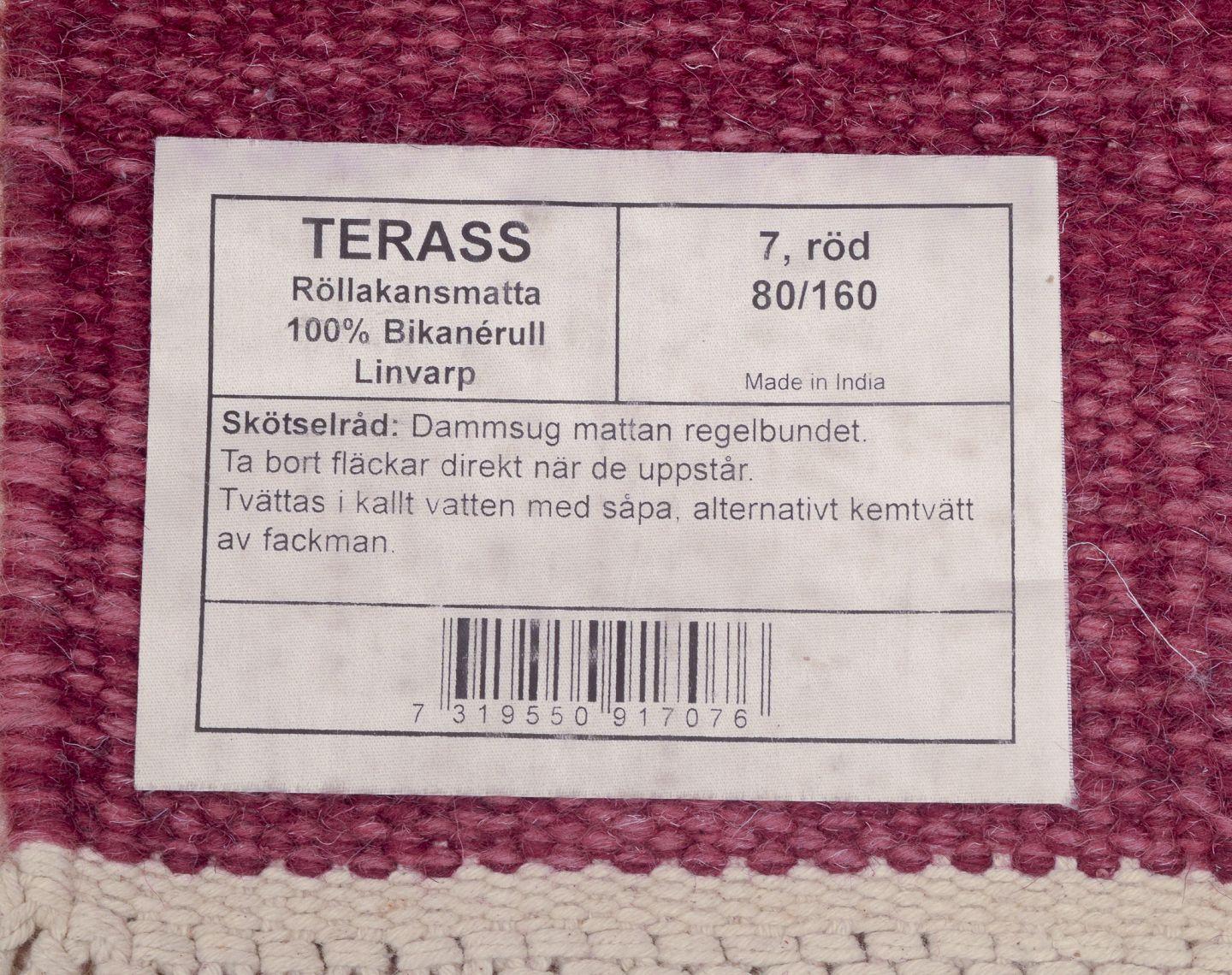 Wool Handwoven “Terass” rug in wool. Rölakan technique.  Woven with geometric pattern For Sale