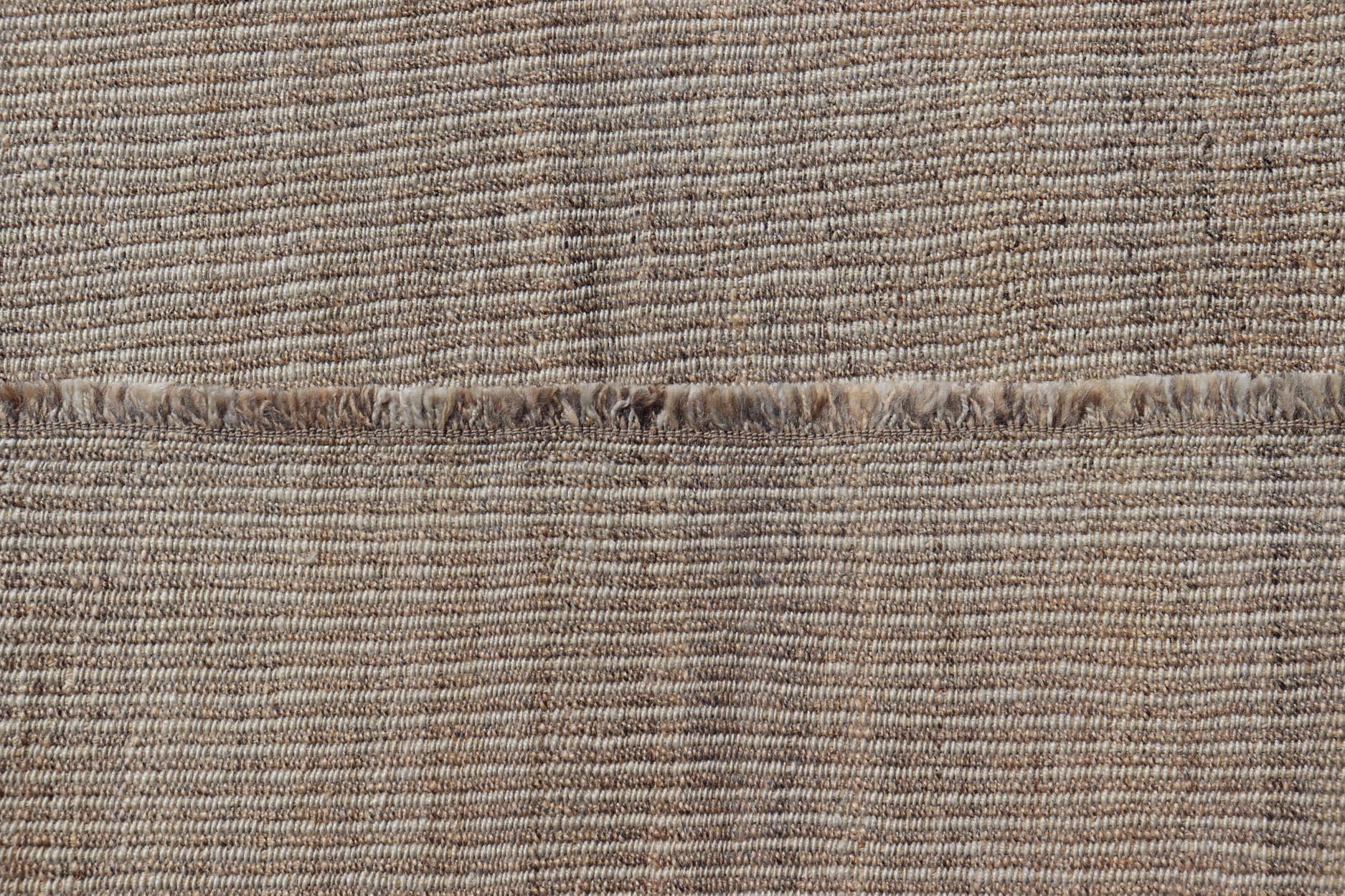 Alfombra Kilim Tejida a Mano con Textura en Tonos Beige, Crema y Marrón Suave 9'3 x 12'4 en venta 2
