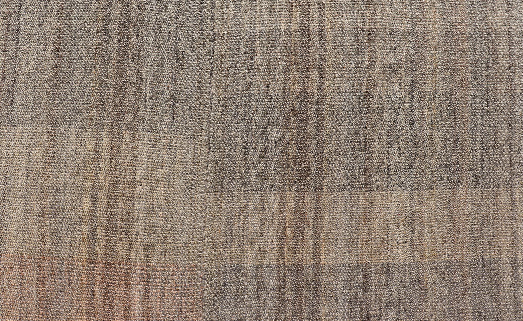 Handwoven Textured Kilim Rug with Subtle Geometric Design 10'4 x 14'4 For Sale 4